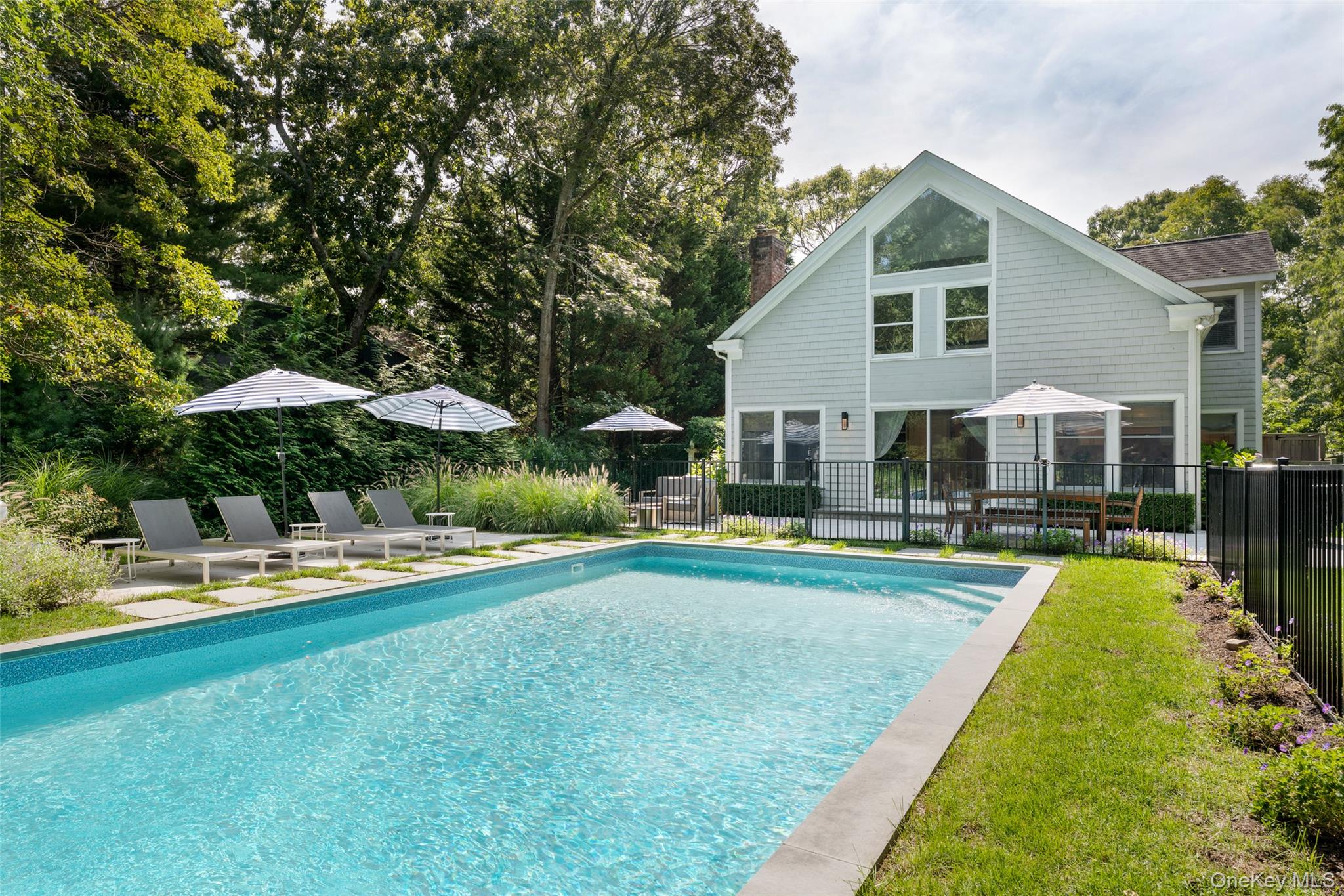 2 Musket Lane, East Hampton, NY 11937