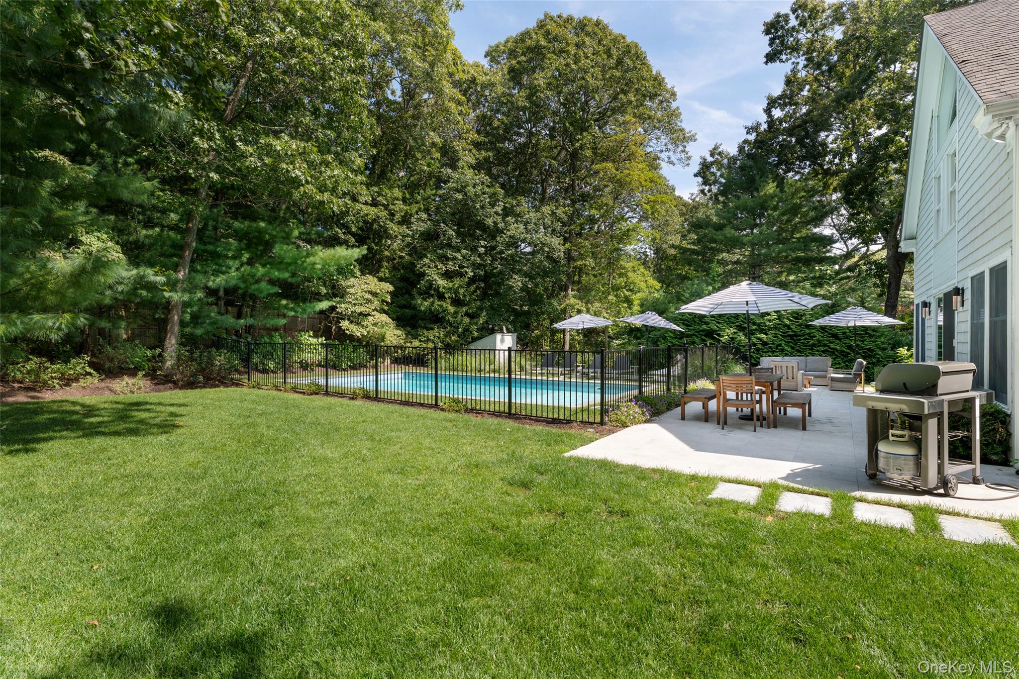 2 Musket Lane, East Hampton, NY 11937