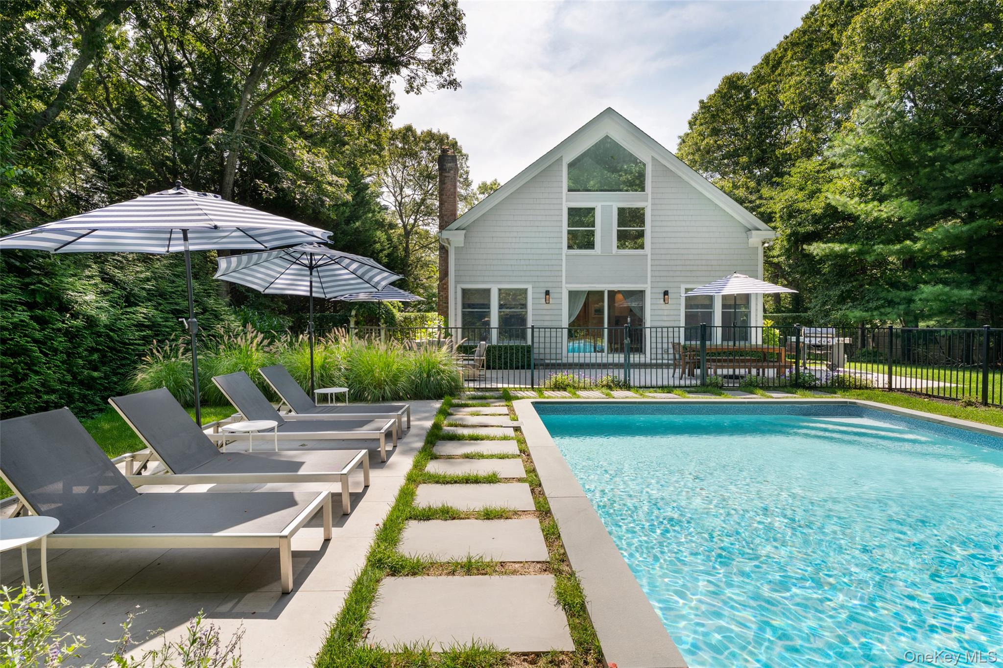 2 Musket Lane, East Hampton, NY 11937