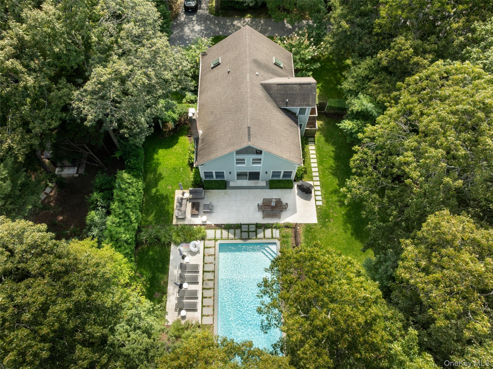 2 Musket Lane, East Hampton, NY 11937