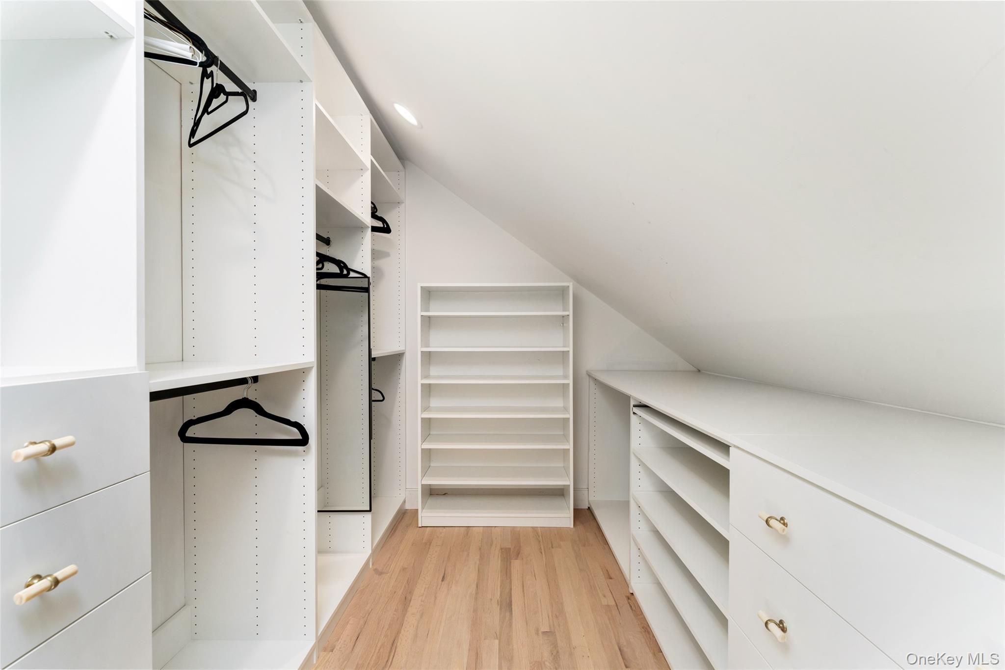 2 Musket Lane, East Hampton, NY 11937