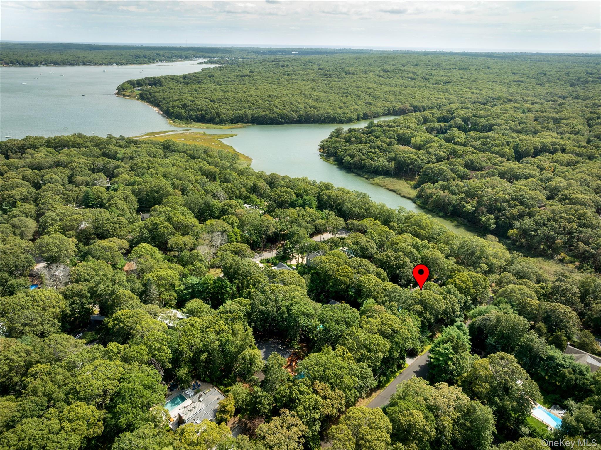 2 Musket Lane, East Hampton, NY 11937