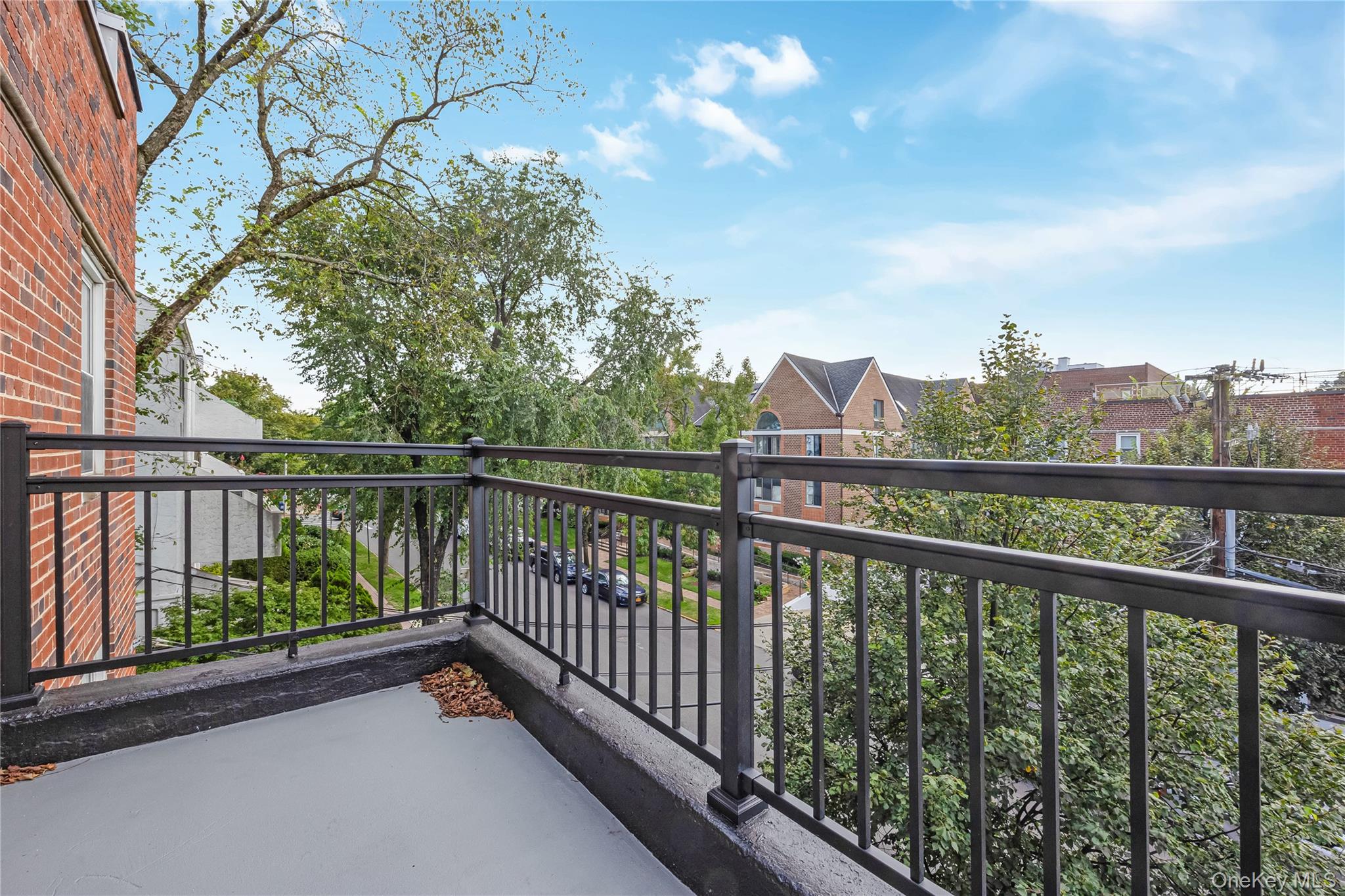 25 Canterbury Road # 3F, Great Neck, NY 11021