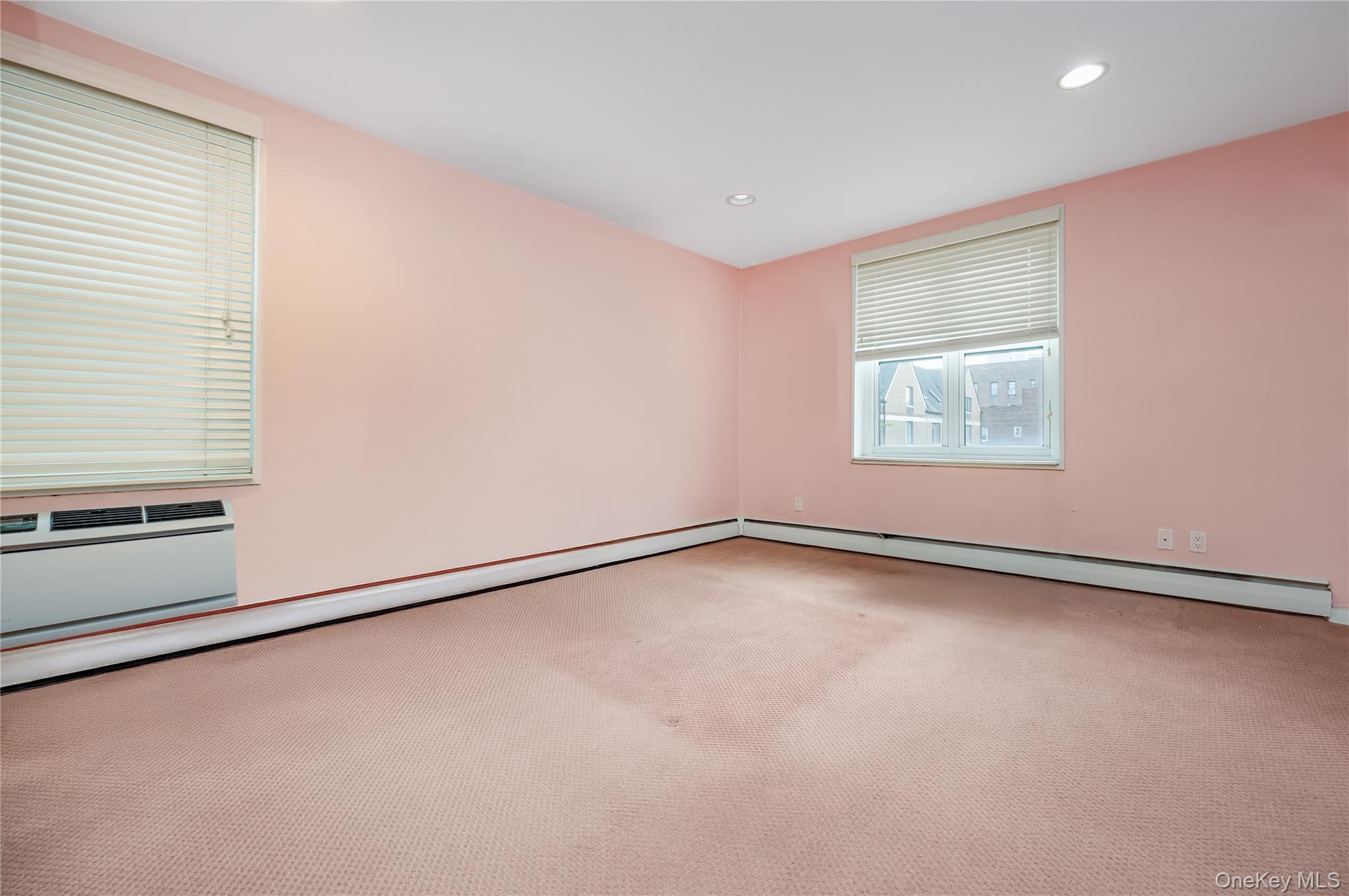 25 Canterbury Road # 3F, Great Neck, NY 11021