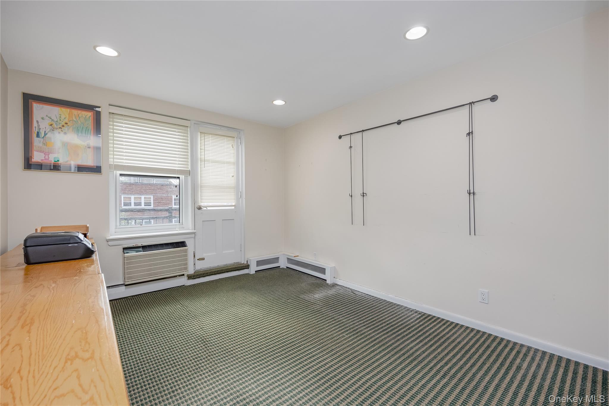 25 Canterbury Road # 3F, Great Neck, NY 11021