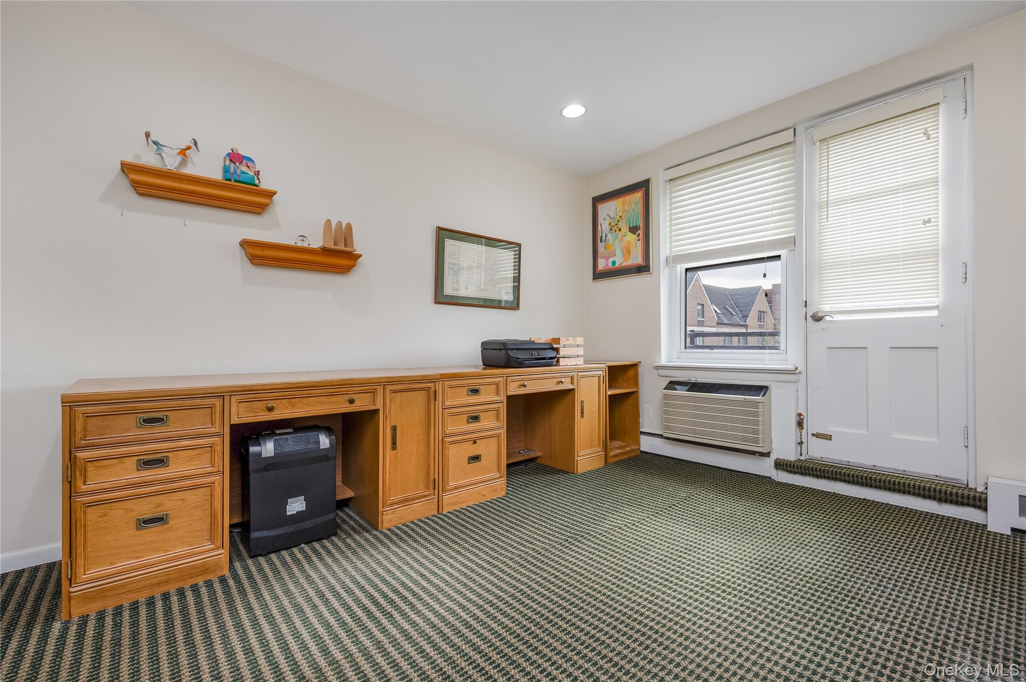 25 Canterbury Road # 3F, Great Neck, NY 11021