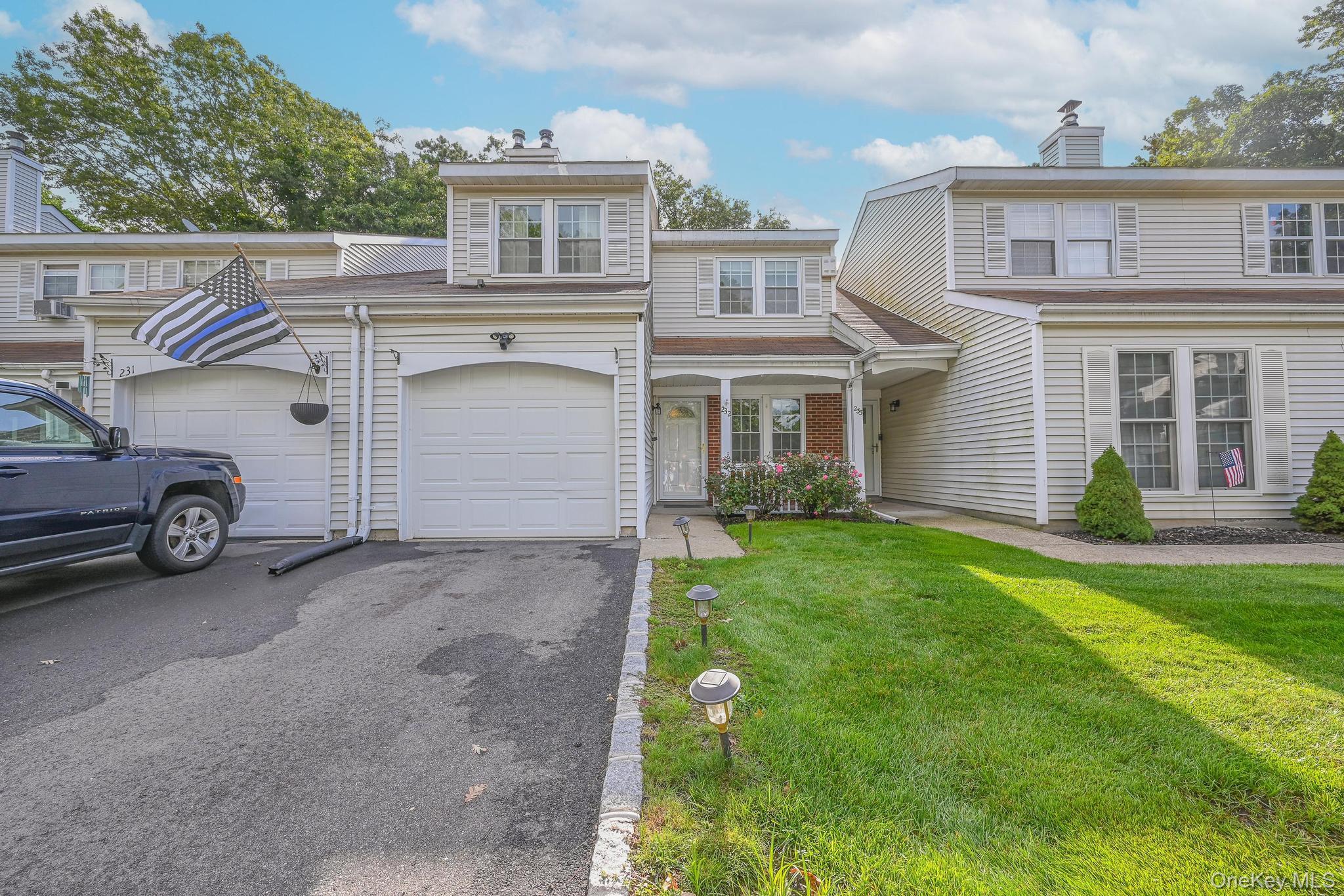 232 Ivy Meadow Court, Middle Island, NY 11953