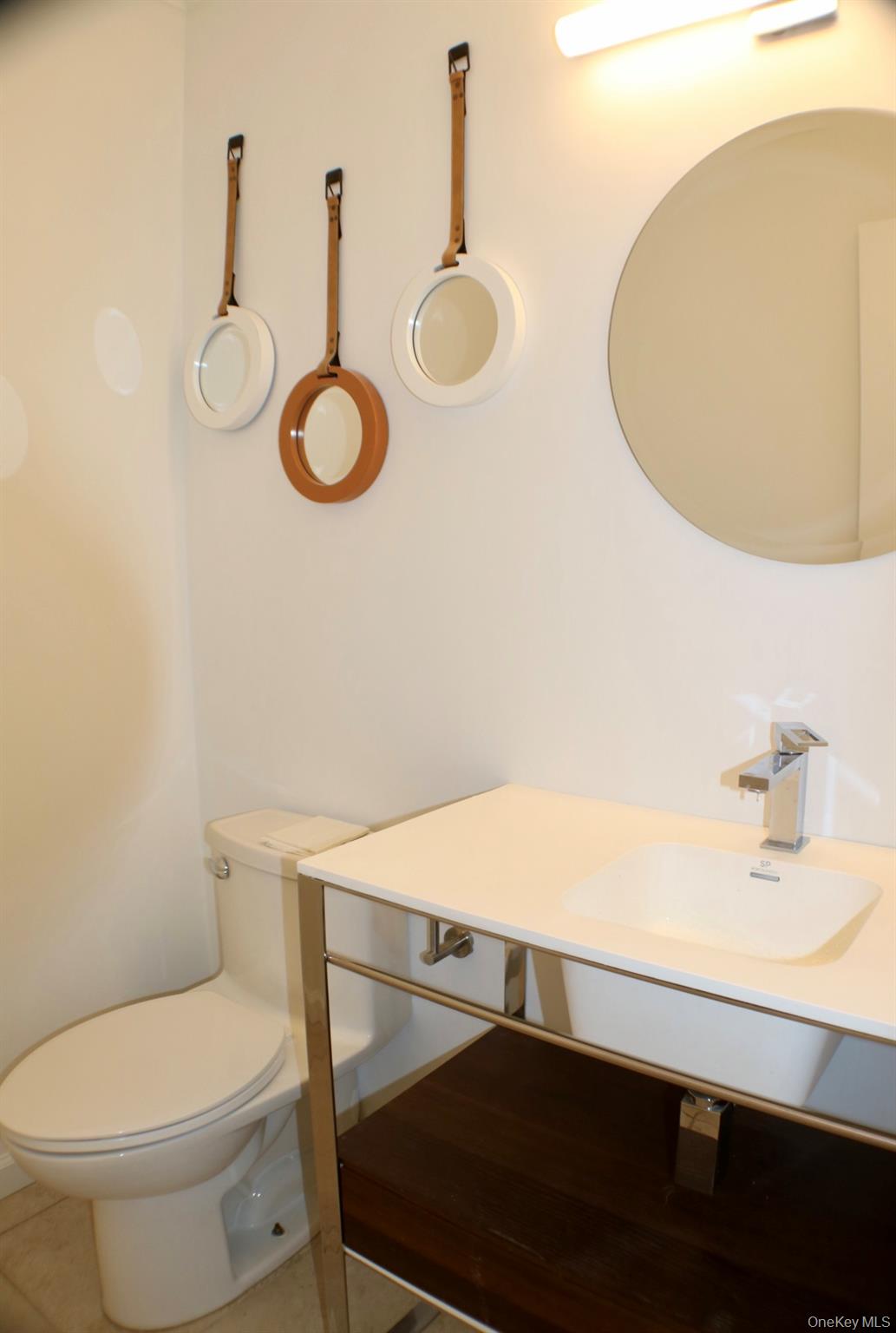 10 Cedarfield Terrace, Saint James, NY 11780