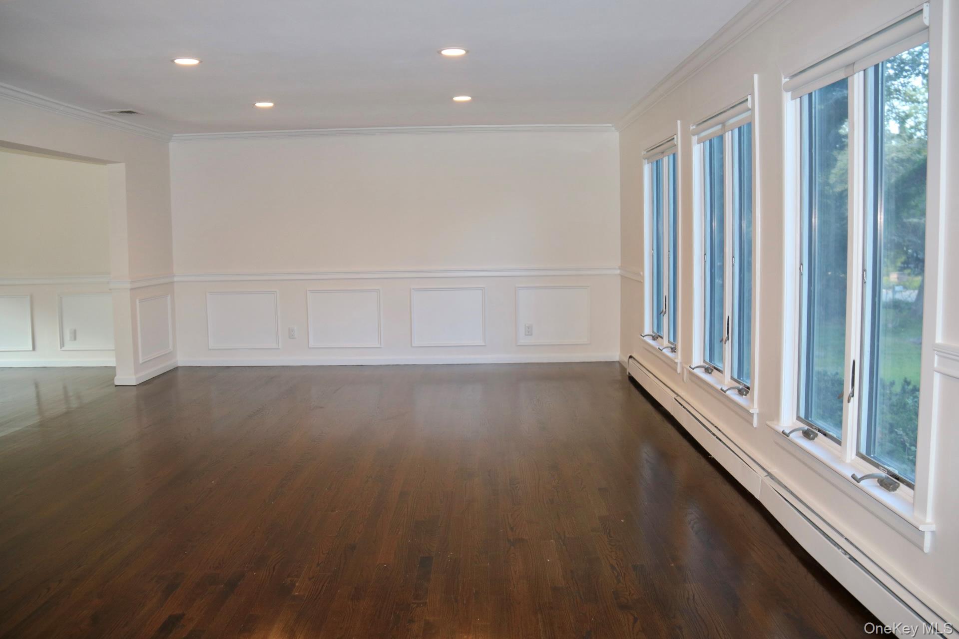 10 Cedarfield Terrace, Saint James, NY 11780