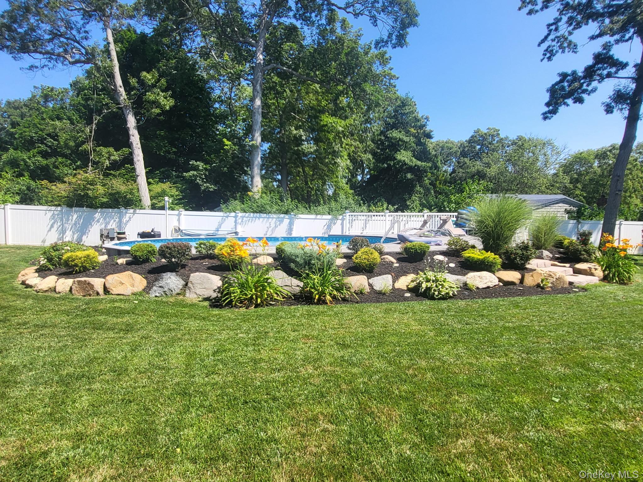 5 Brian Lane, East Northport, NY 11731