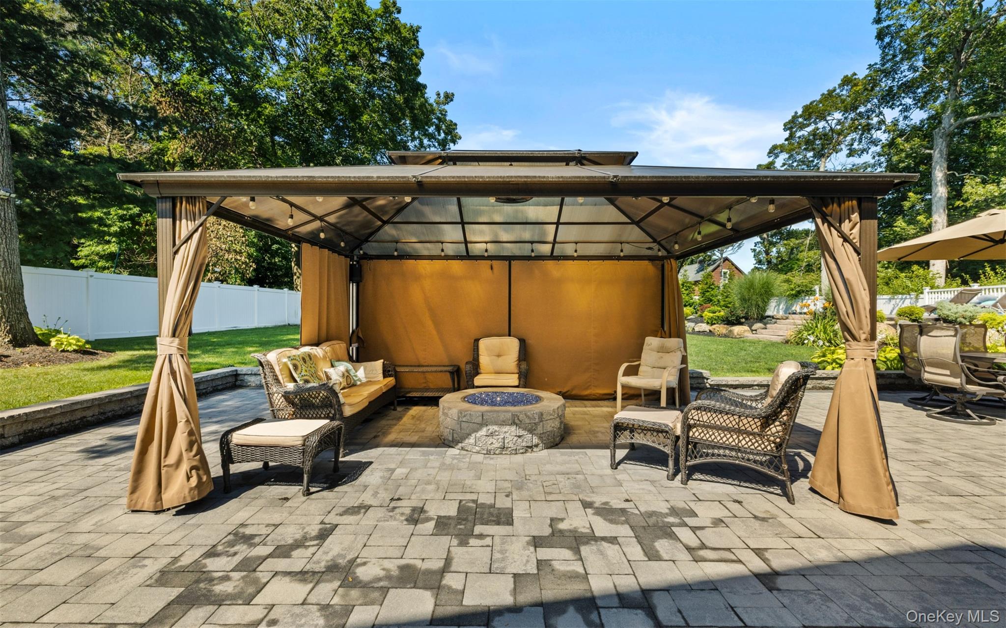 5 Brian Lane, East Northport, NY 11731