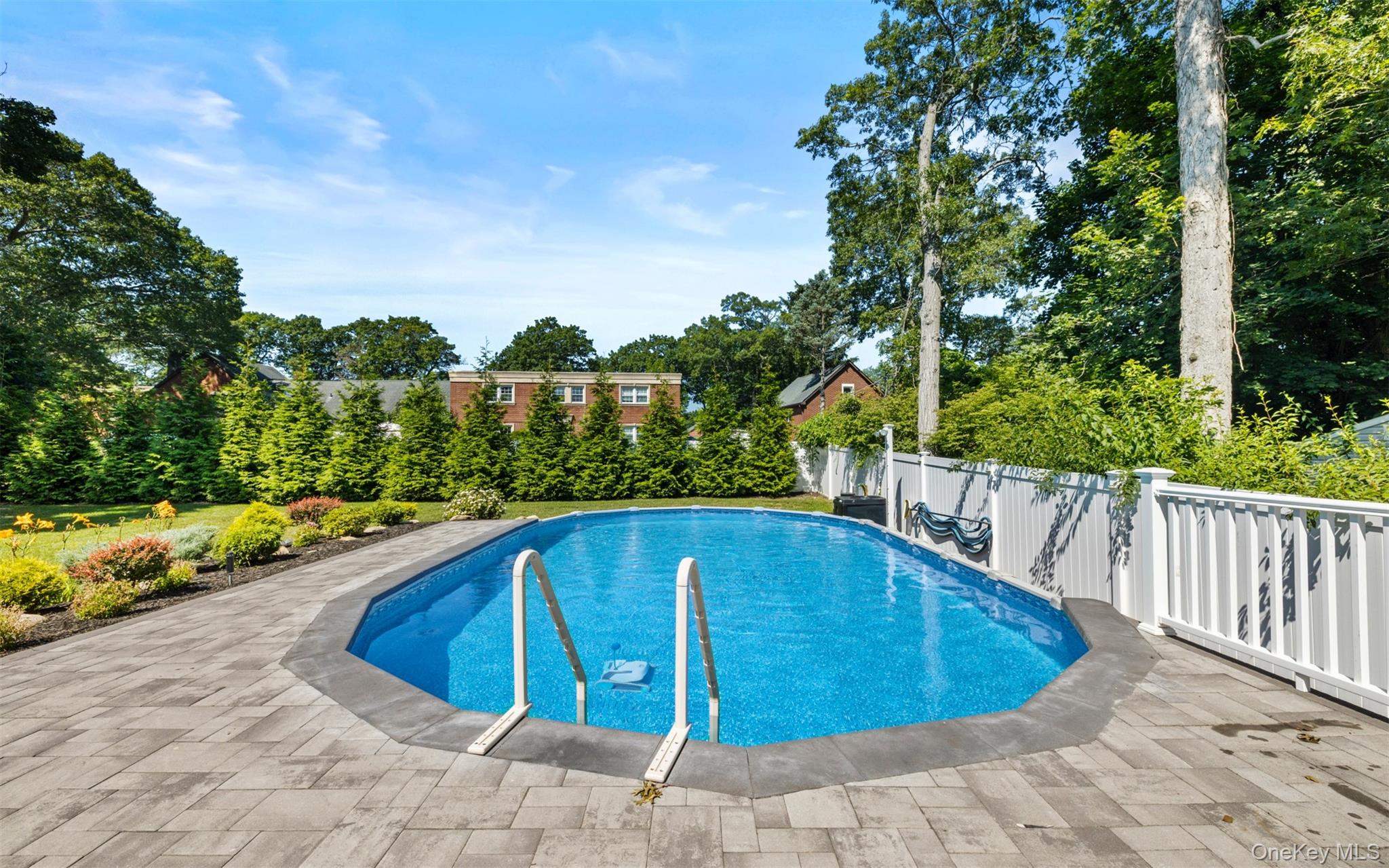 5 Brian Lane, East Northport, NY 11731