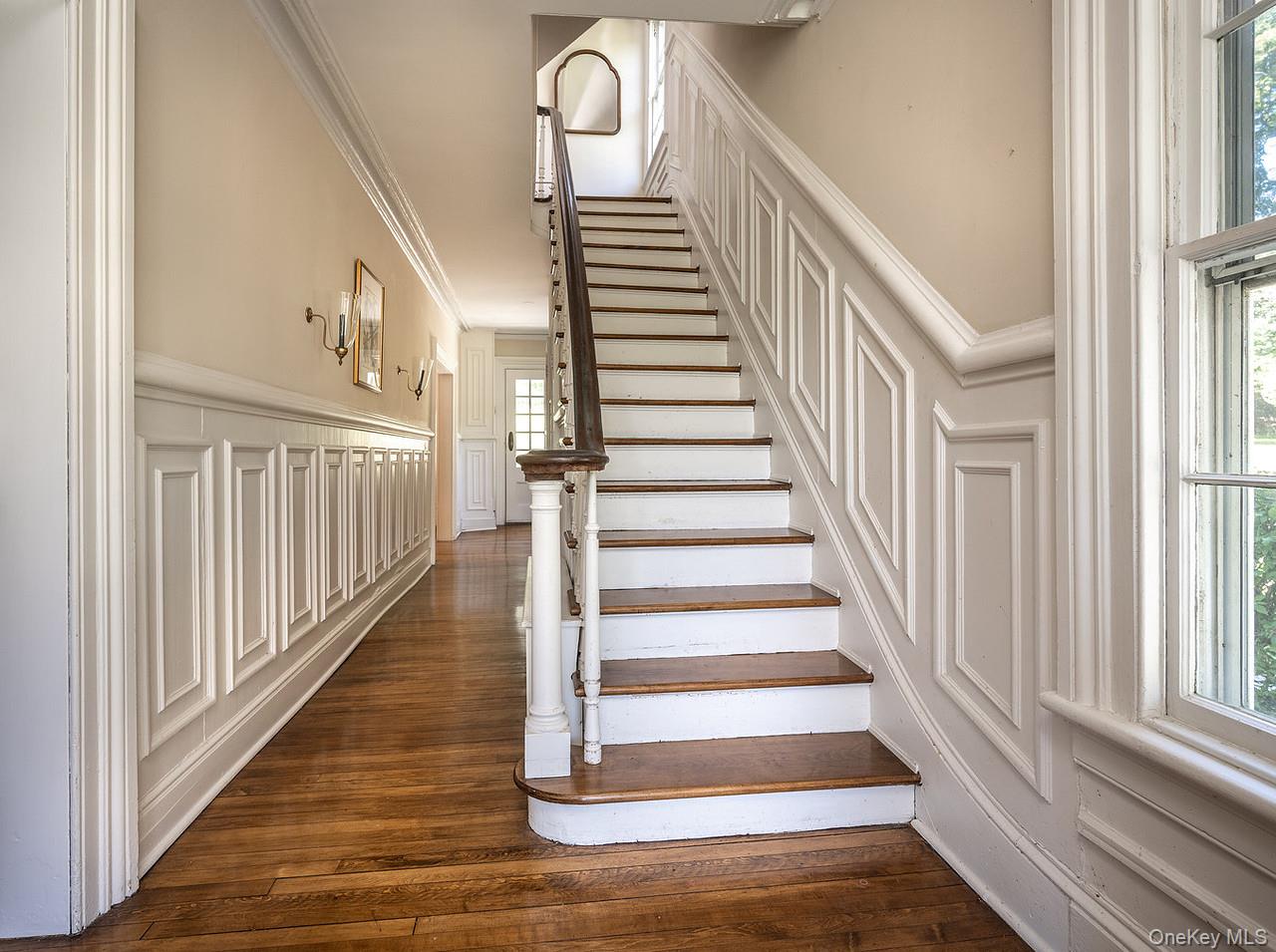 24 Sleepy Hollow Road, Briarcliff Manor, NY 10510