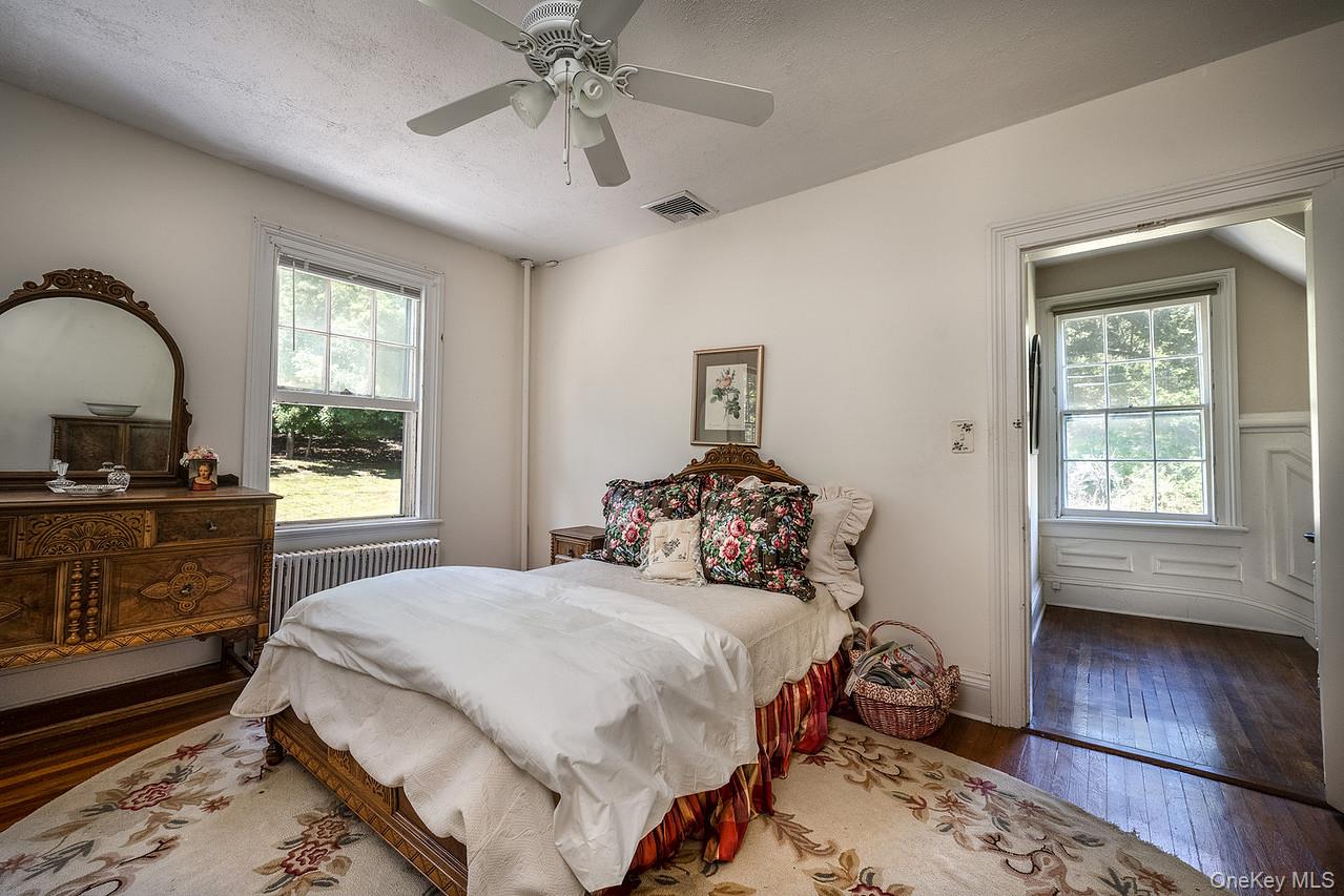 24 Sleepy Hollow Road, Briarcliff Manor, NY 10510