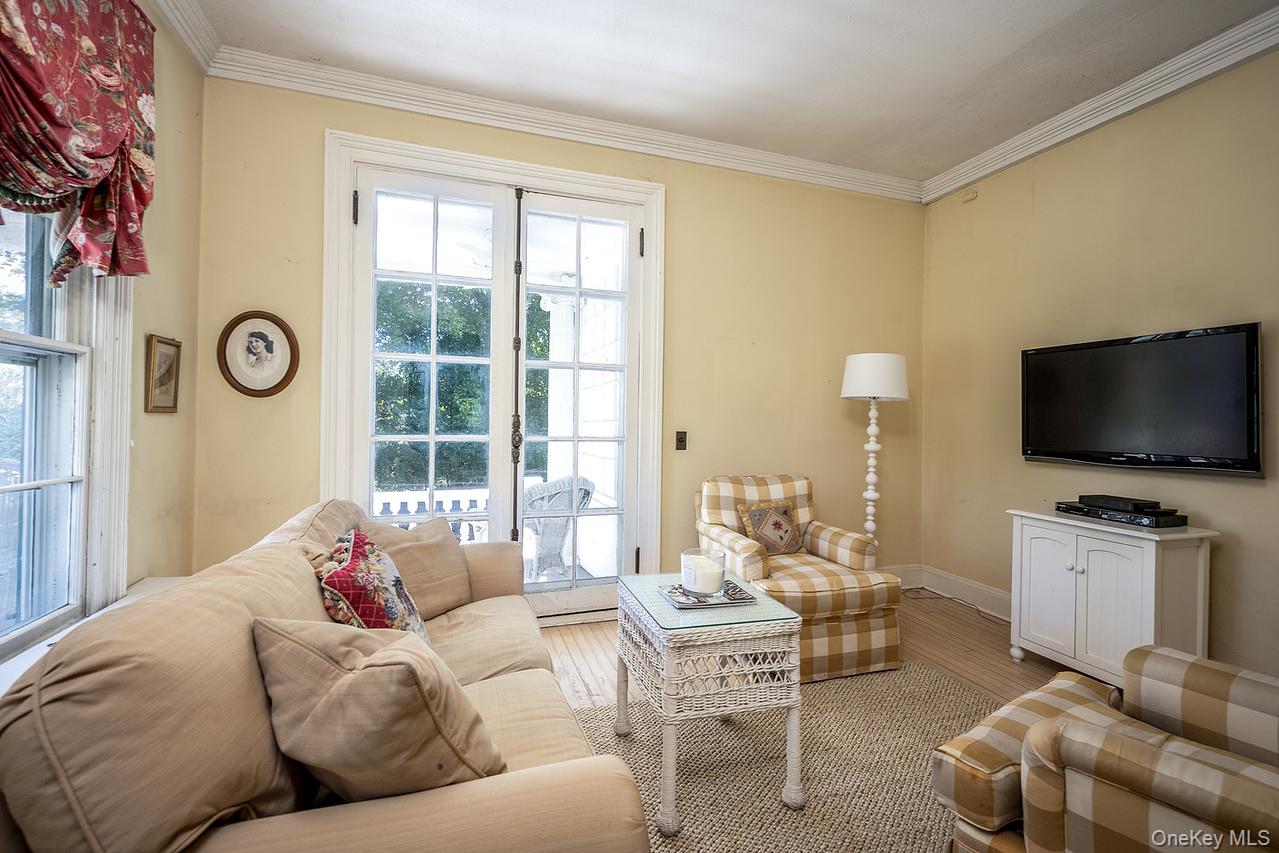 24 Sleepy Hollow Road, Briarcliff Manor, NY 10510