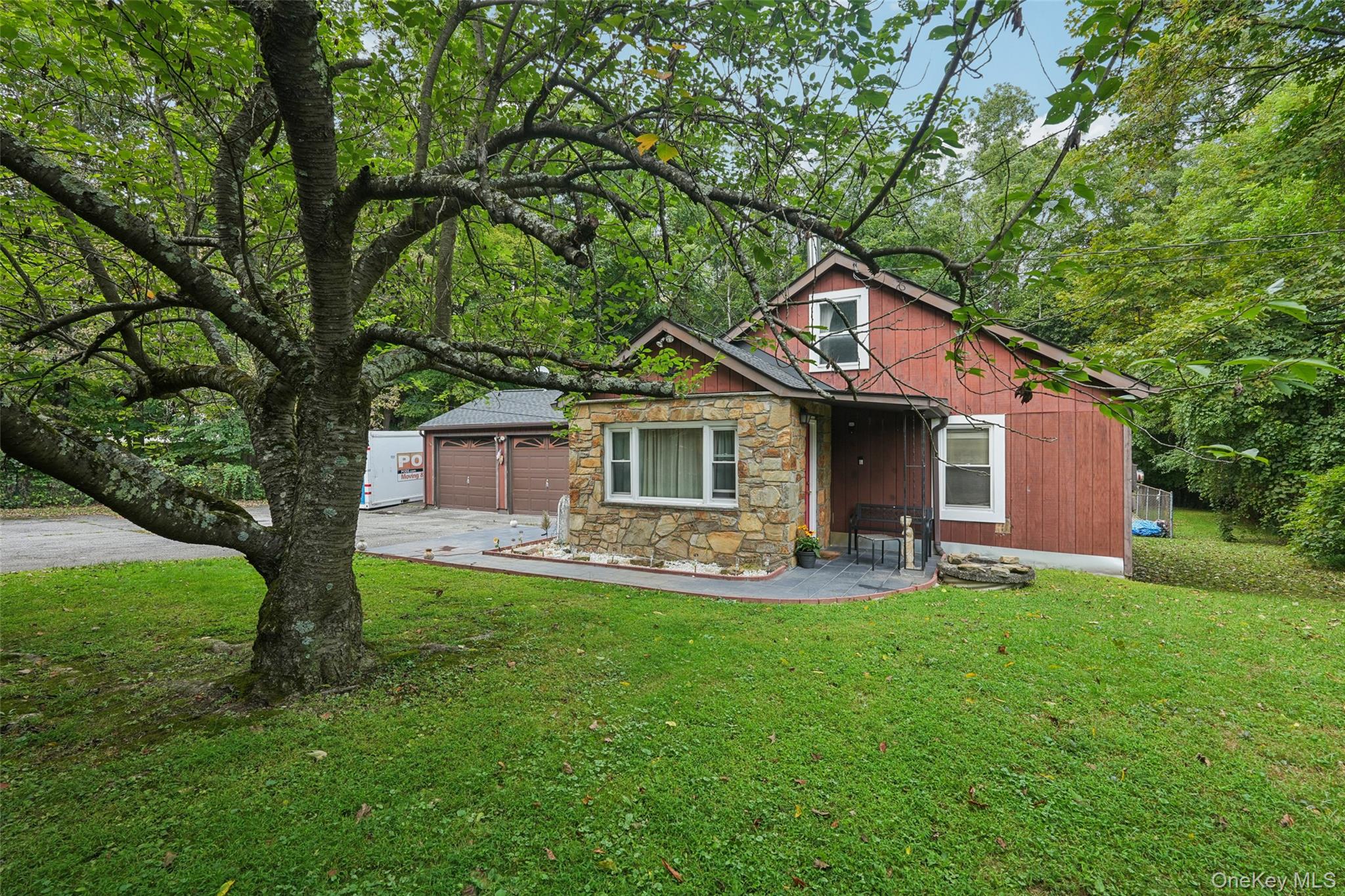 11 Hustis Road, Cold Spring, NY 10516