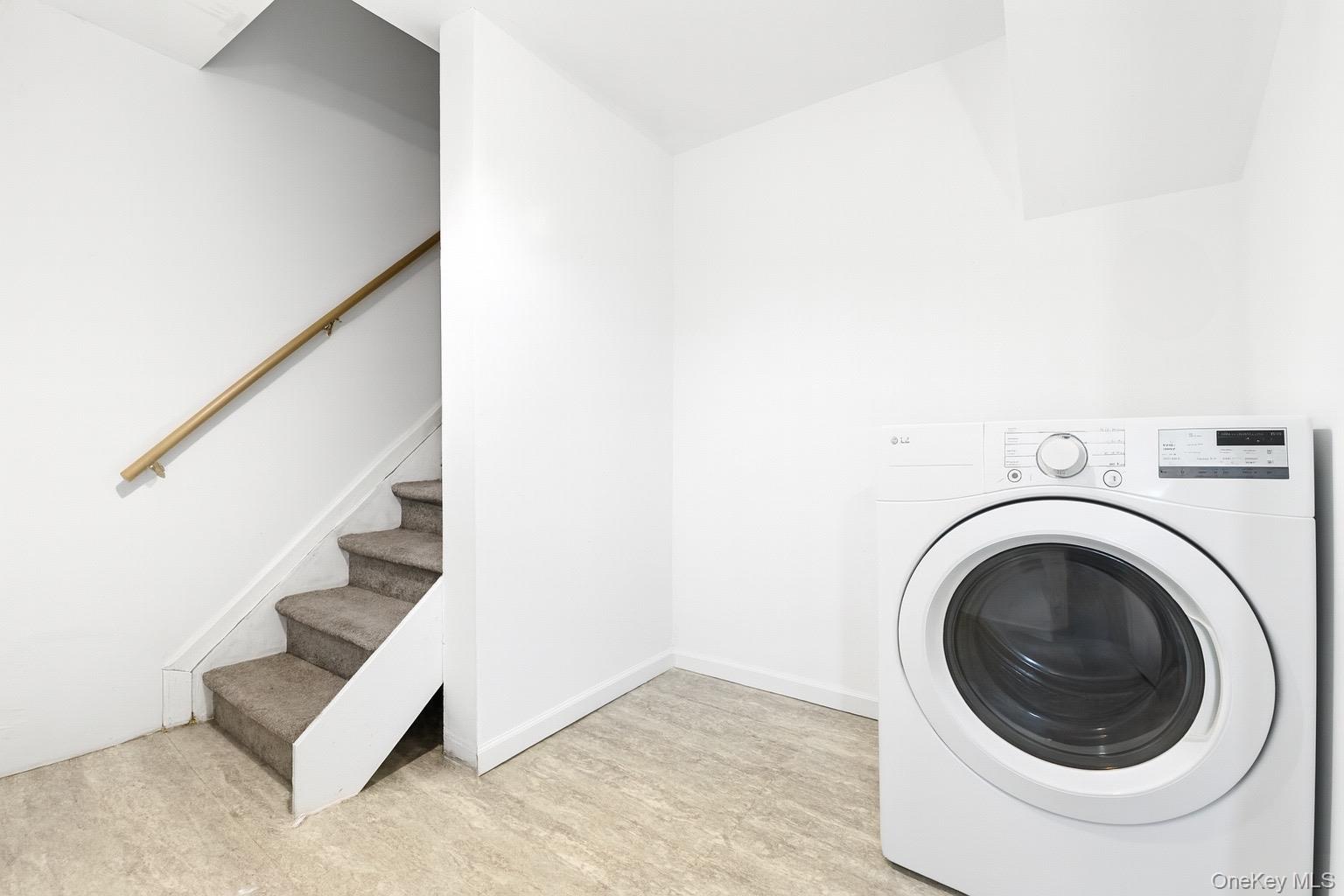 86 Riddle Street, Brentwood, NY 11717