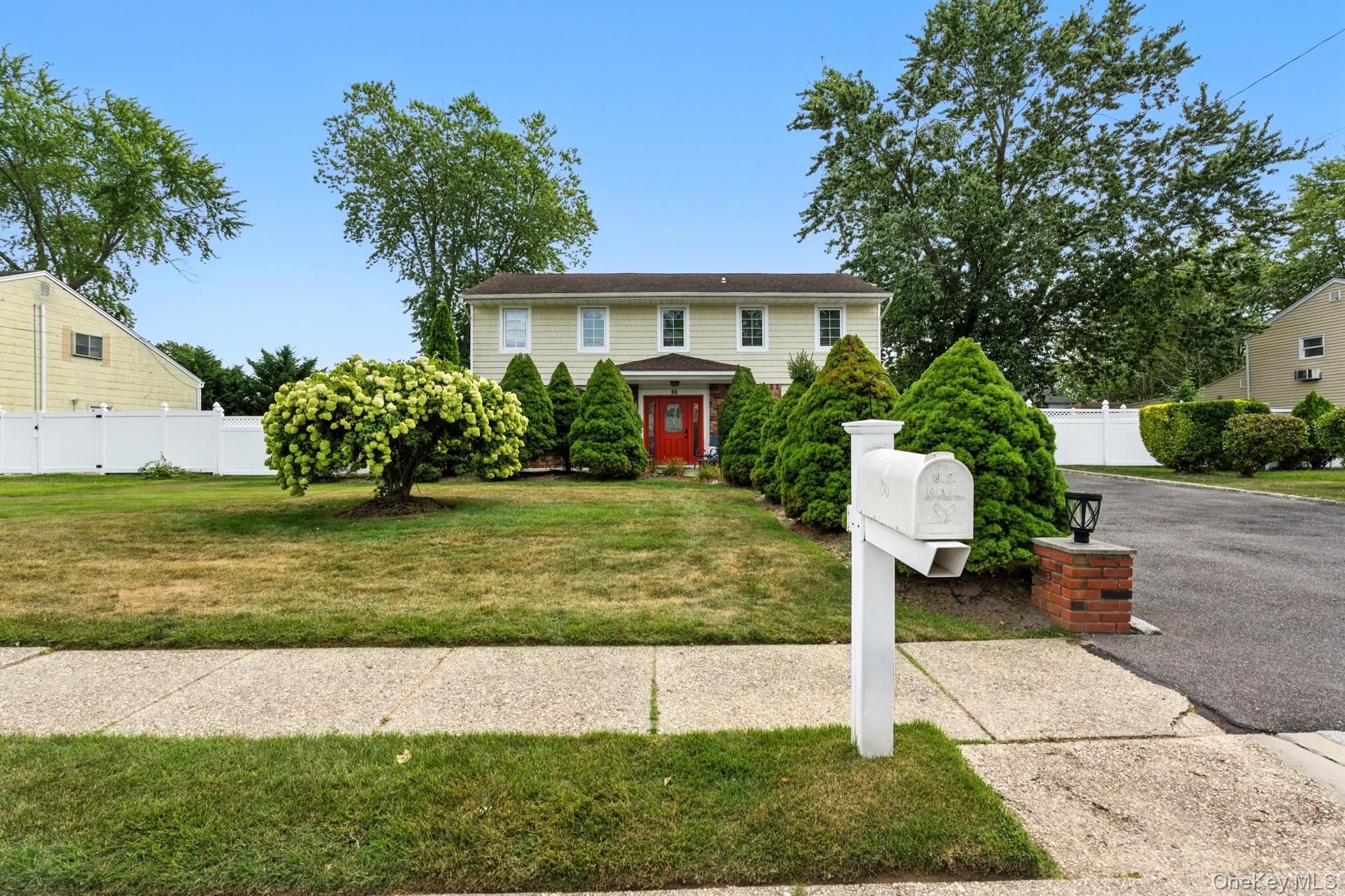 86 Riddle Street, Brentwood, NY 11717