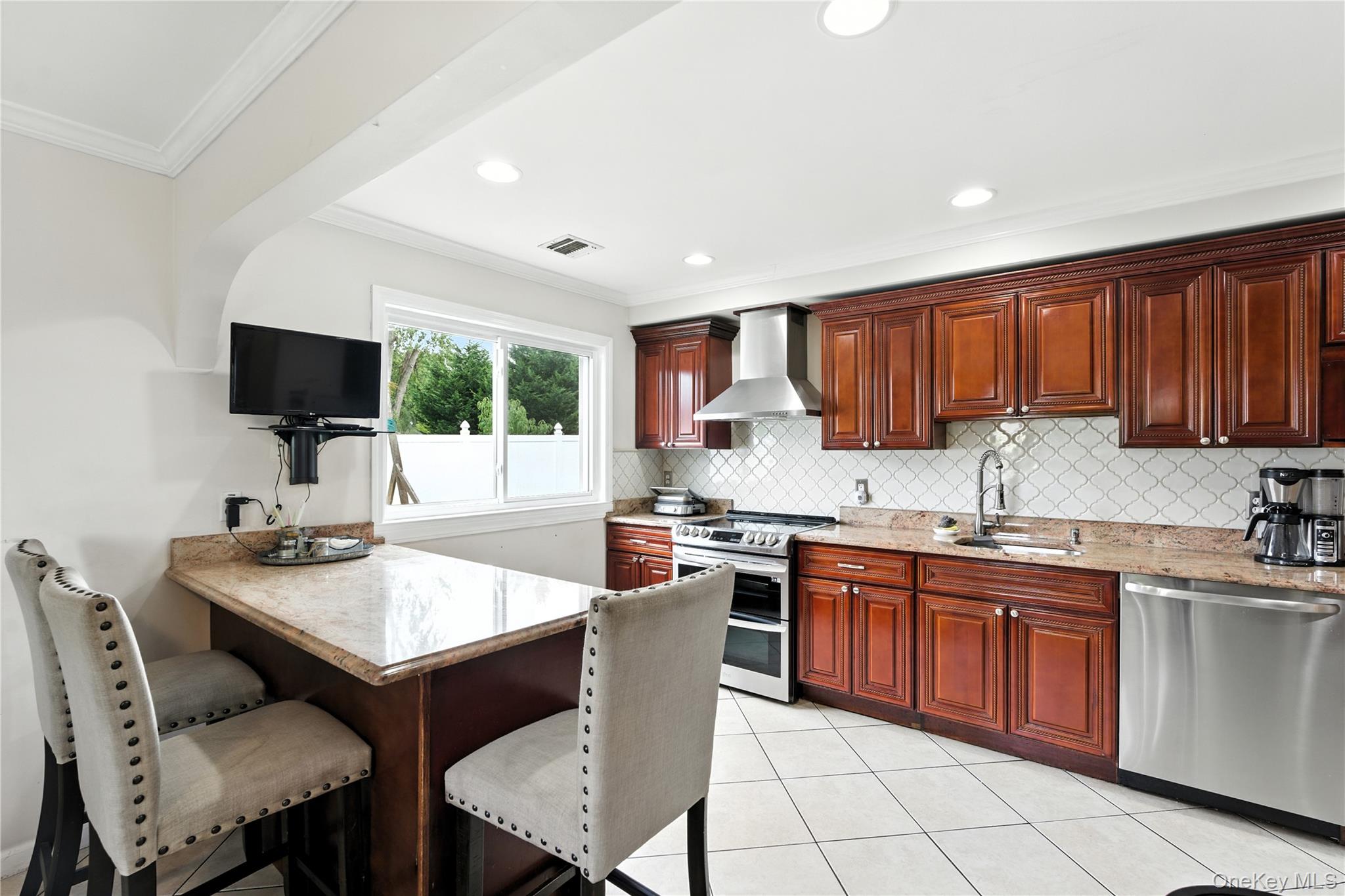 86 Riddle Street, Brentwood, NY 11717