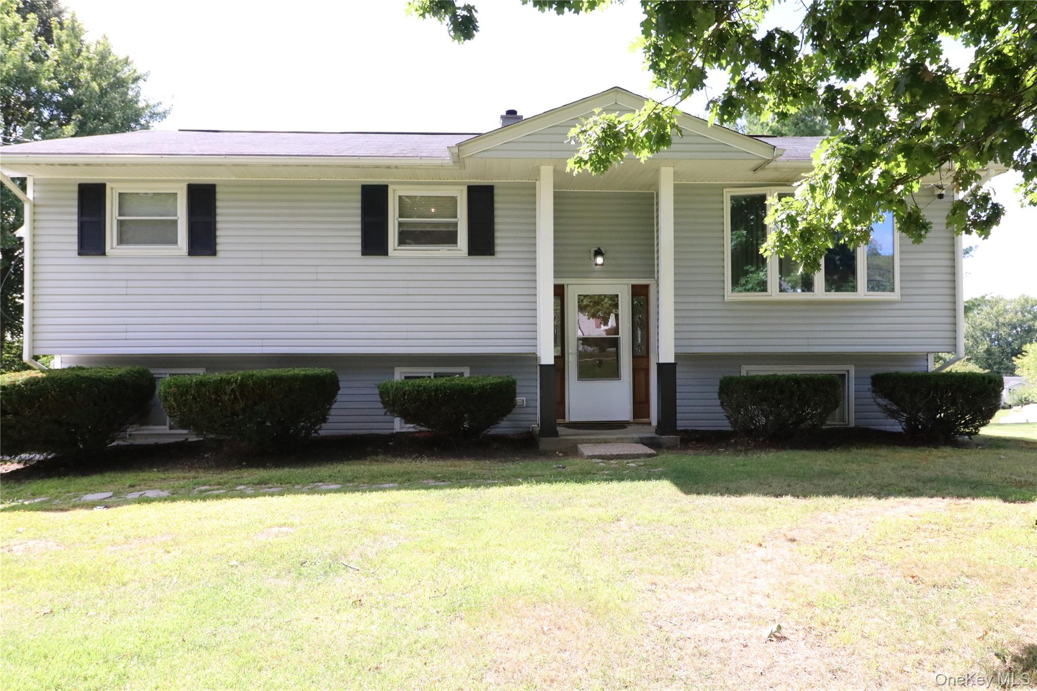 23 Buttermilk Drive, Poughkeepsie, NY 12601