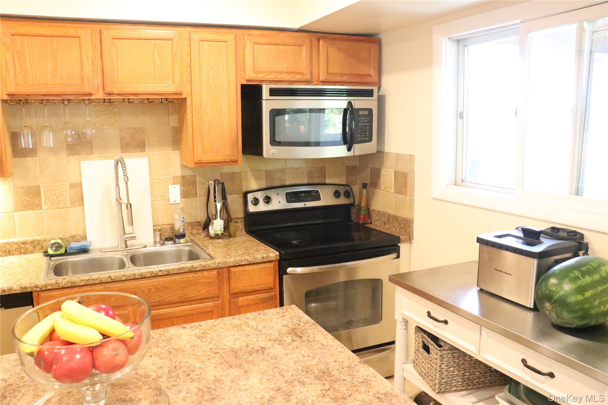 23 Buttermilk Drive, Poughkeepsie, NY 12601