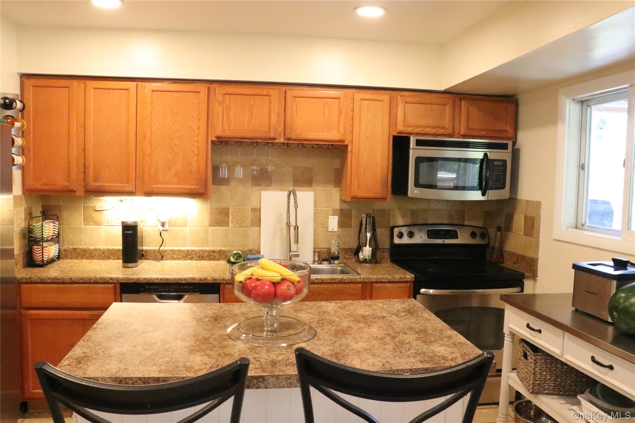 23 Buttermilk Drive, Poughkeepsie, NY 12601