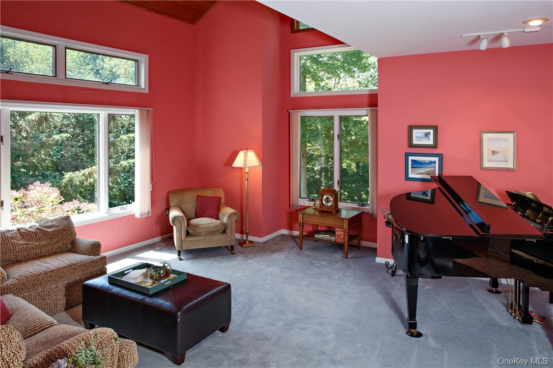 29 Cunningham Lane, Pawling, NY 12564