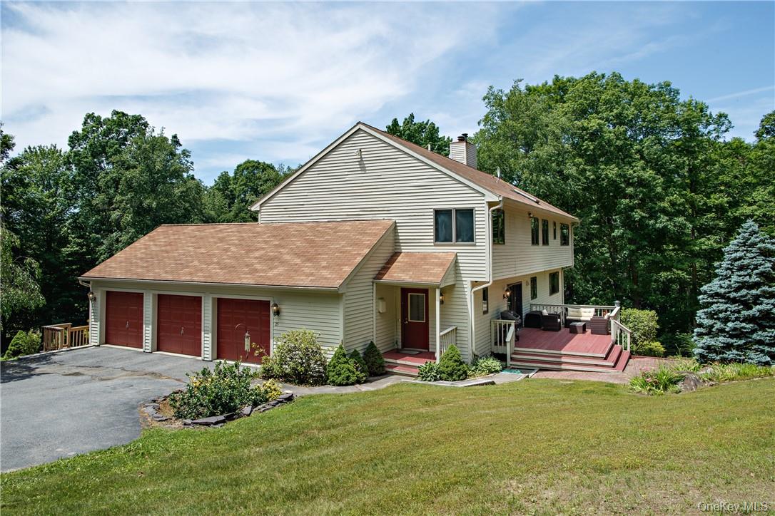 29 Cunningham Lane, Pawling, NY 12564