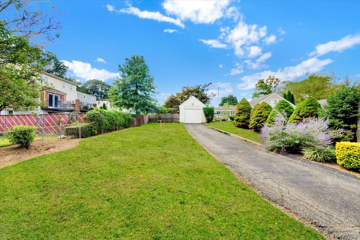 62 Dover Lane, Yonkers, NY 10710