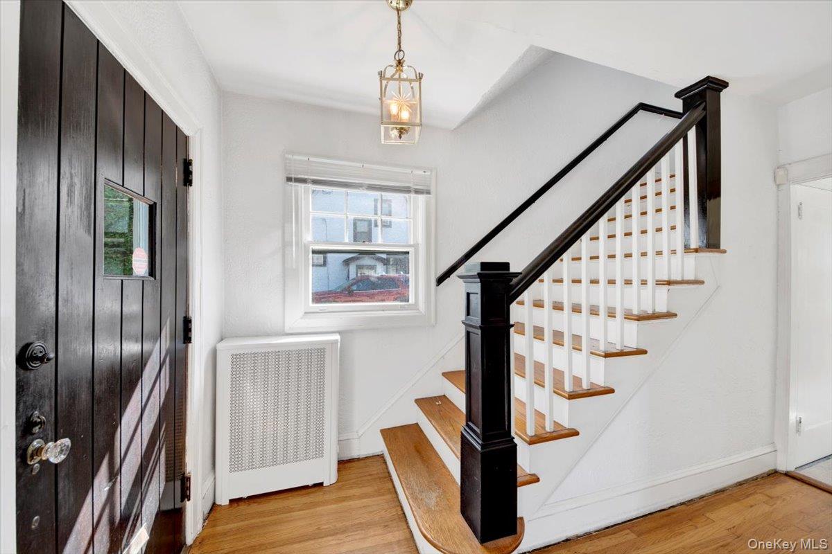 62 Dover Lane, Yonkers, NY 10710