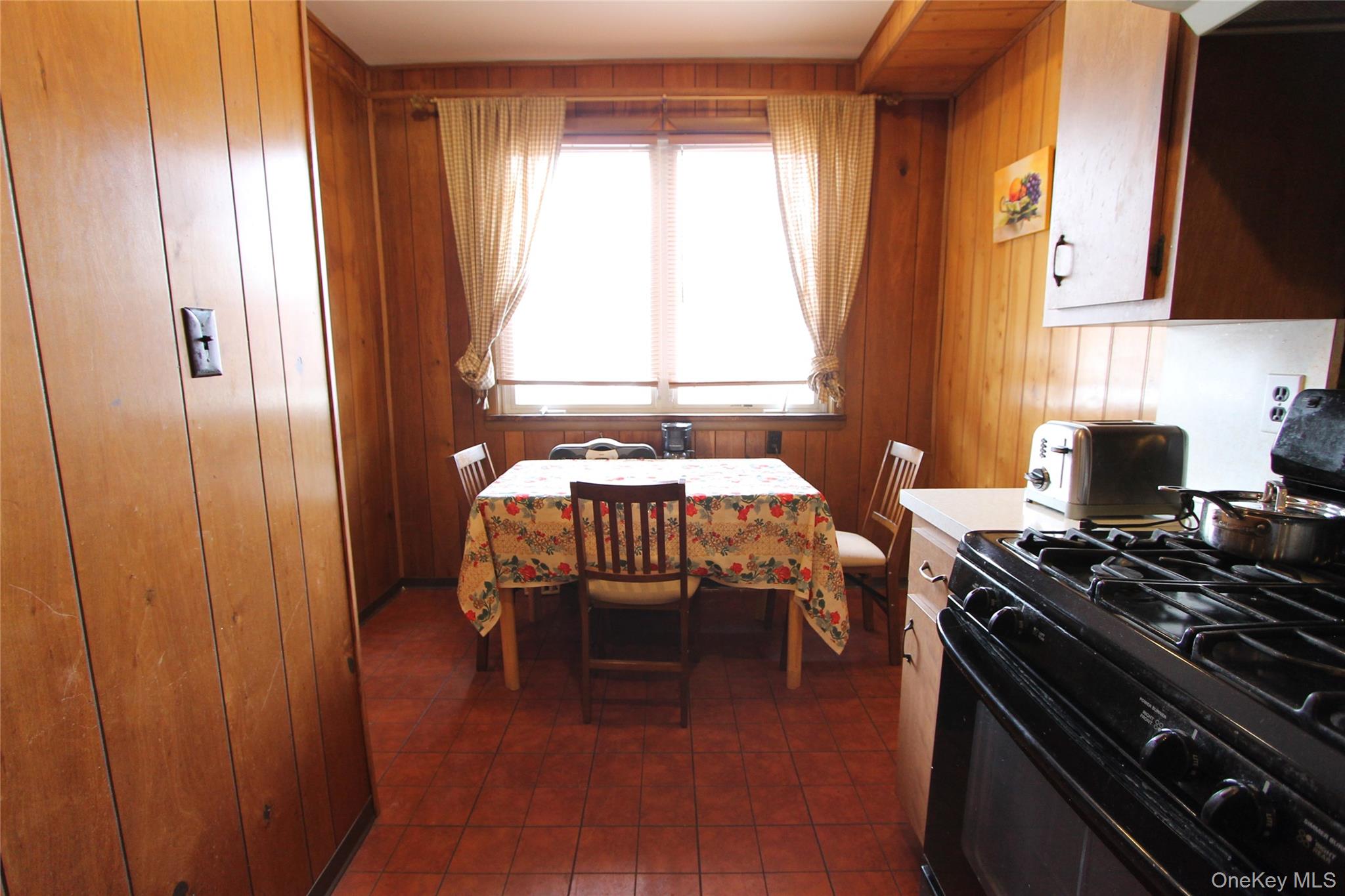 63-61 77th Street, Middle Village, NY 11379