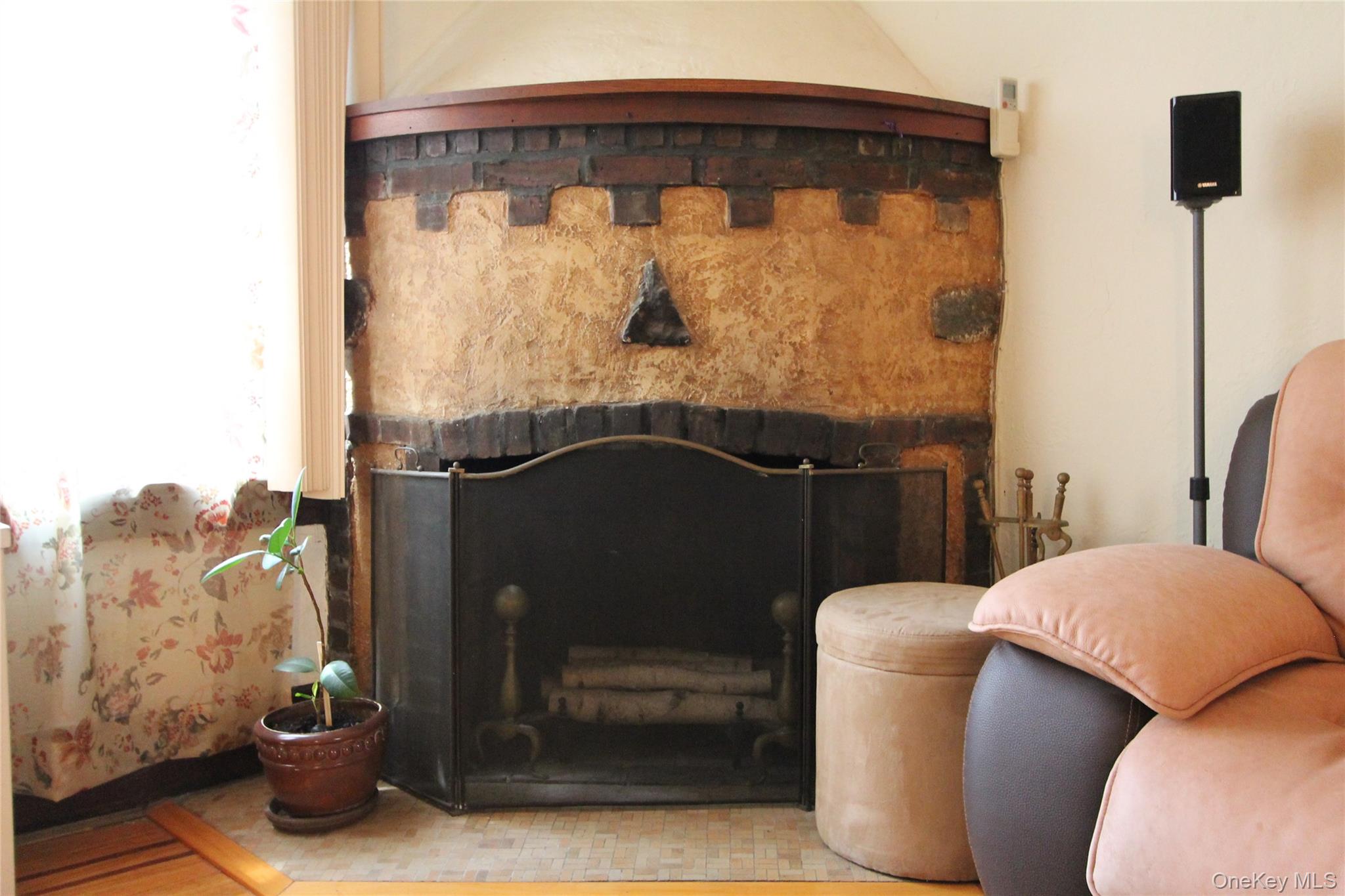 63-61 77th Street, Middle Village, NY 11379