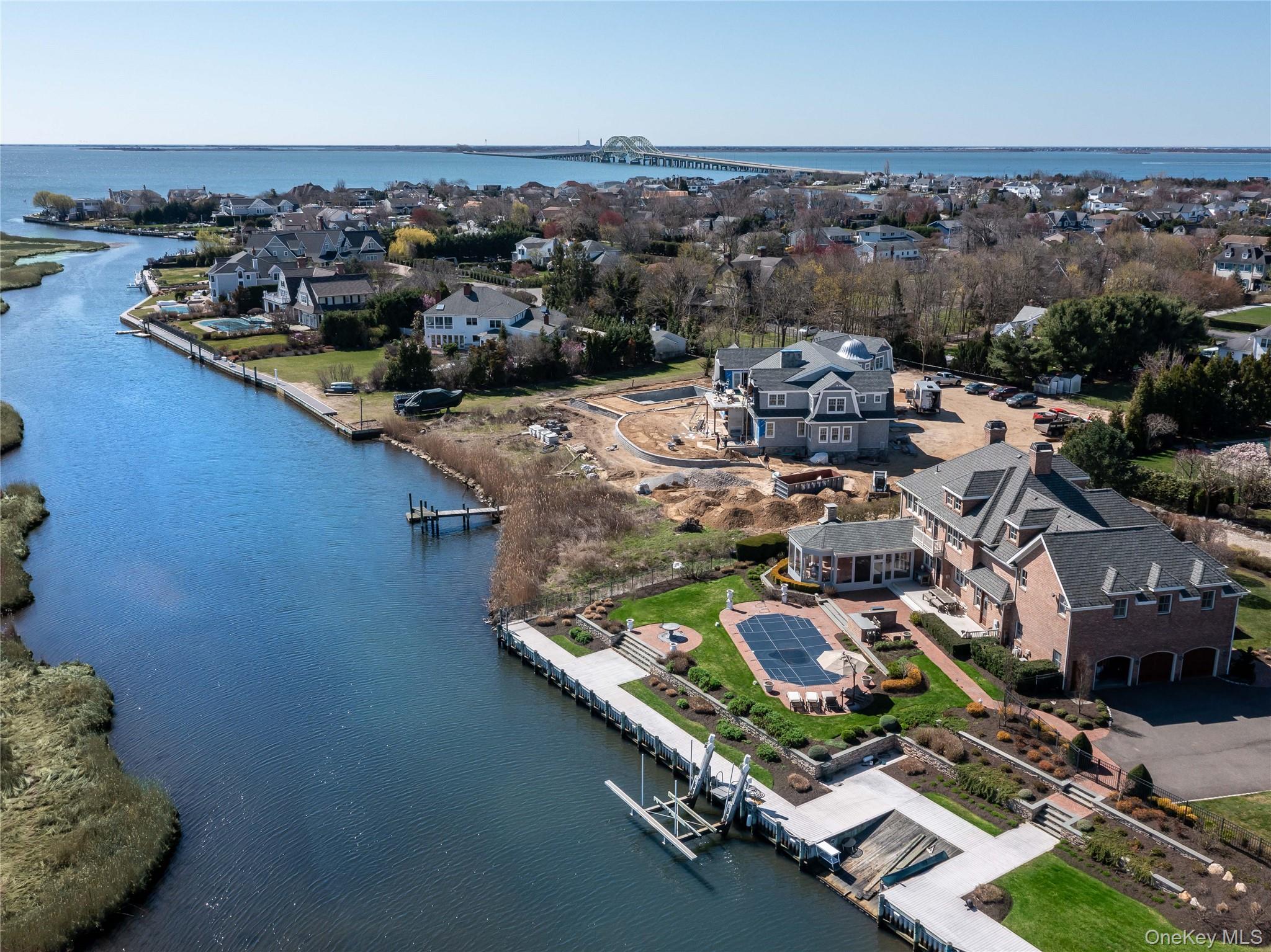 27 True Harbour Way, West Islip, NY 11795