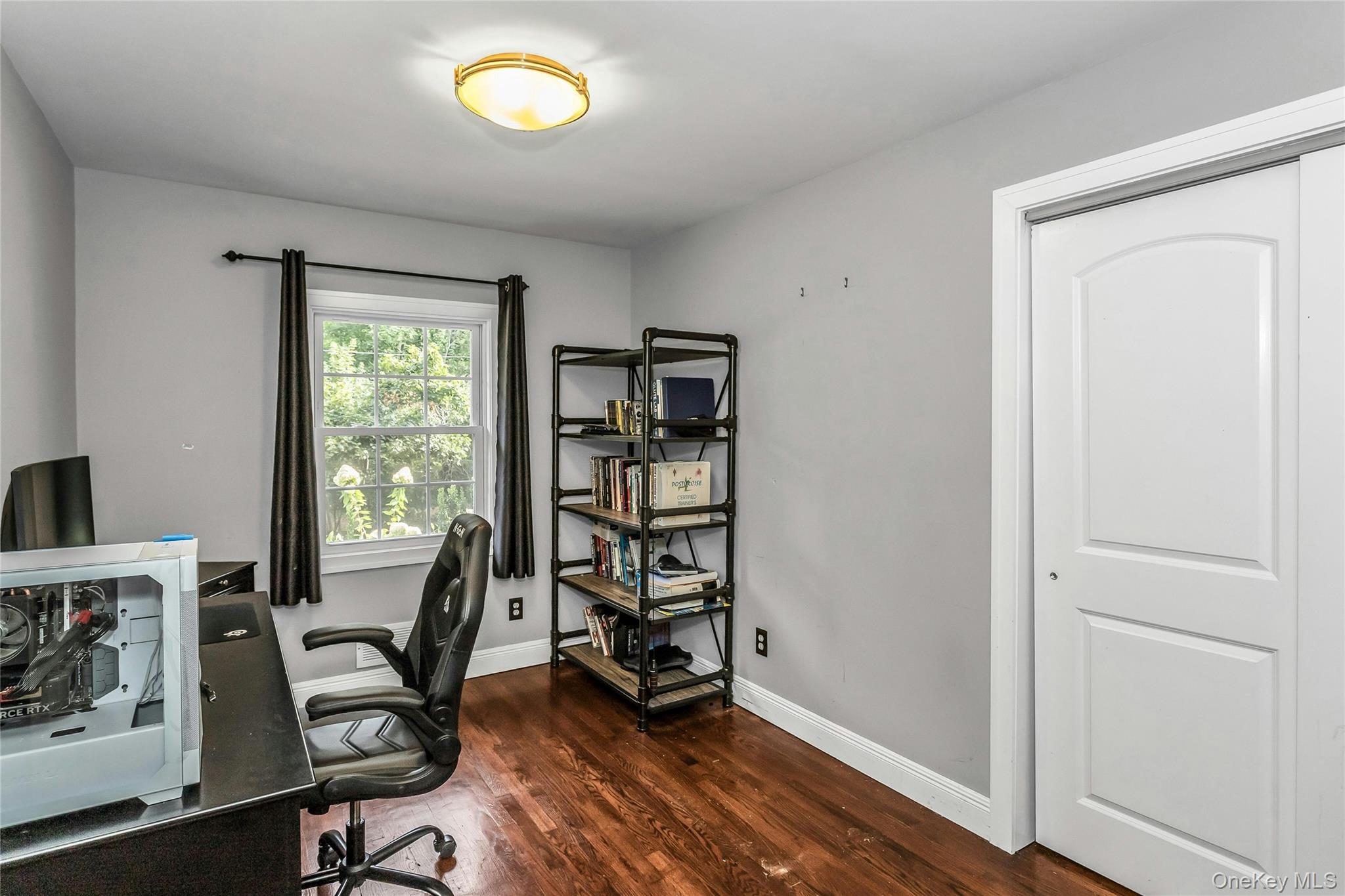 5 Meadowfield Lane, Glen Cove, NY 11542