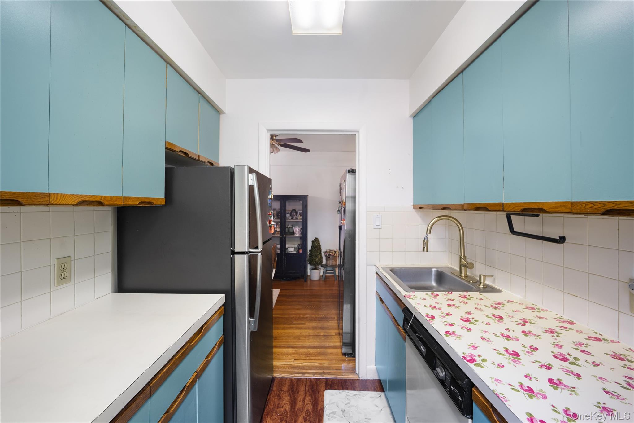 47-22 215th Place # 2B, Bayside, NY 11364