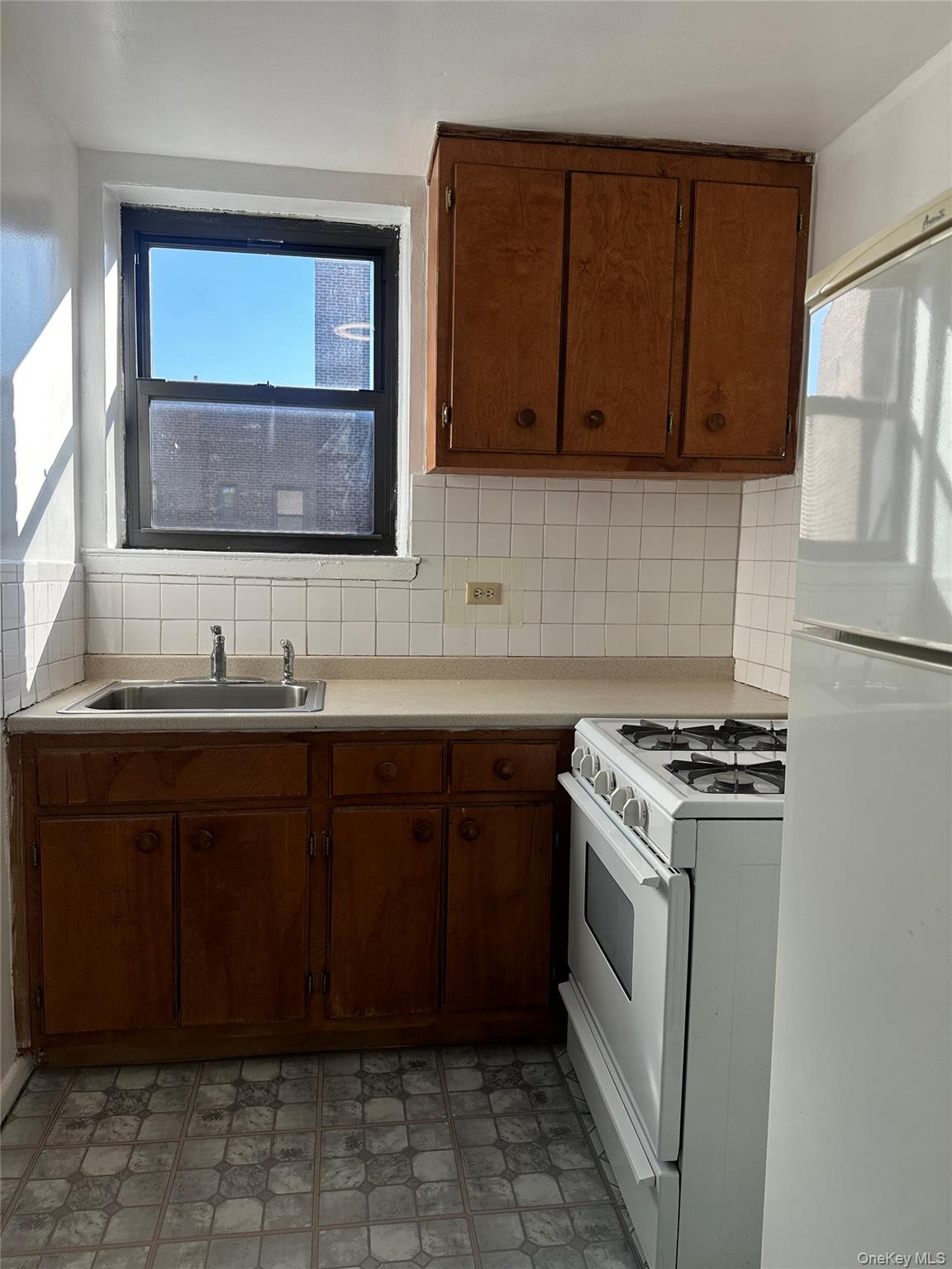 83-30 Vietor Avenue # 624, Elmhurst, NY 11373