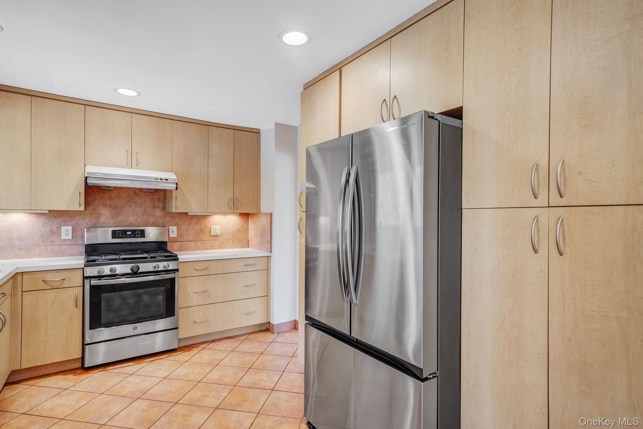 31 Craig Road, Islip Terrace, NY 11752