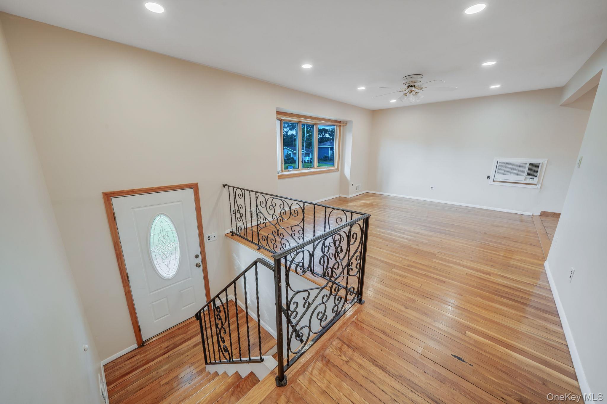 31 Craig Road, Islip Terrace, NY 11752