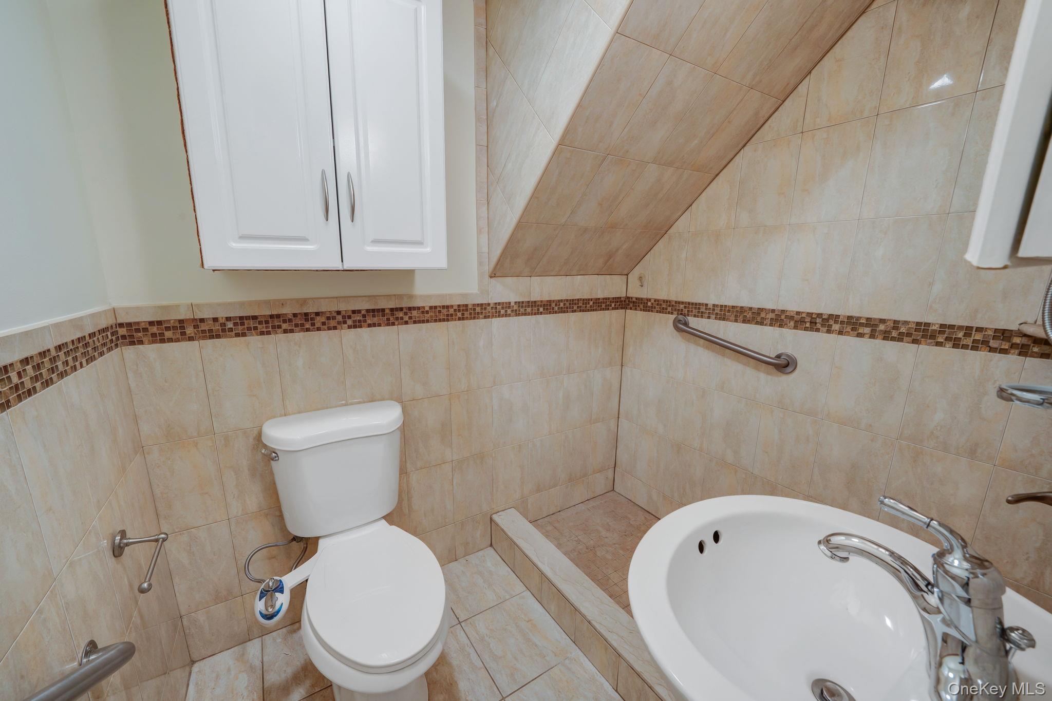 31 Craig Road, Islip Terrace, NY 11752