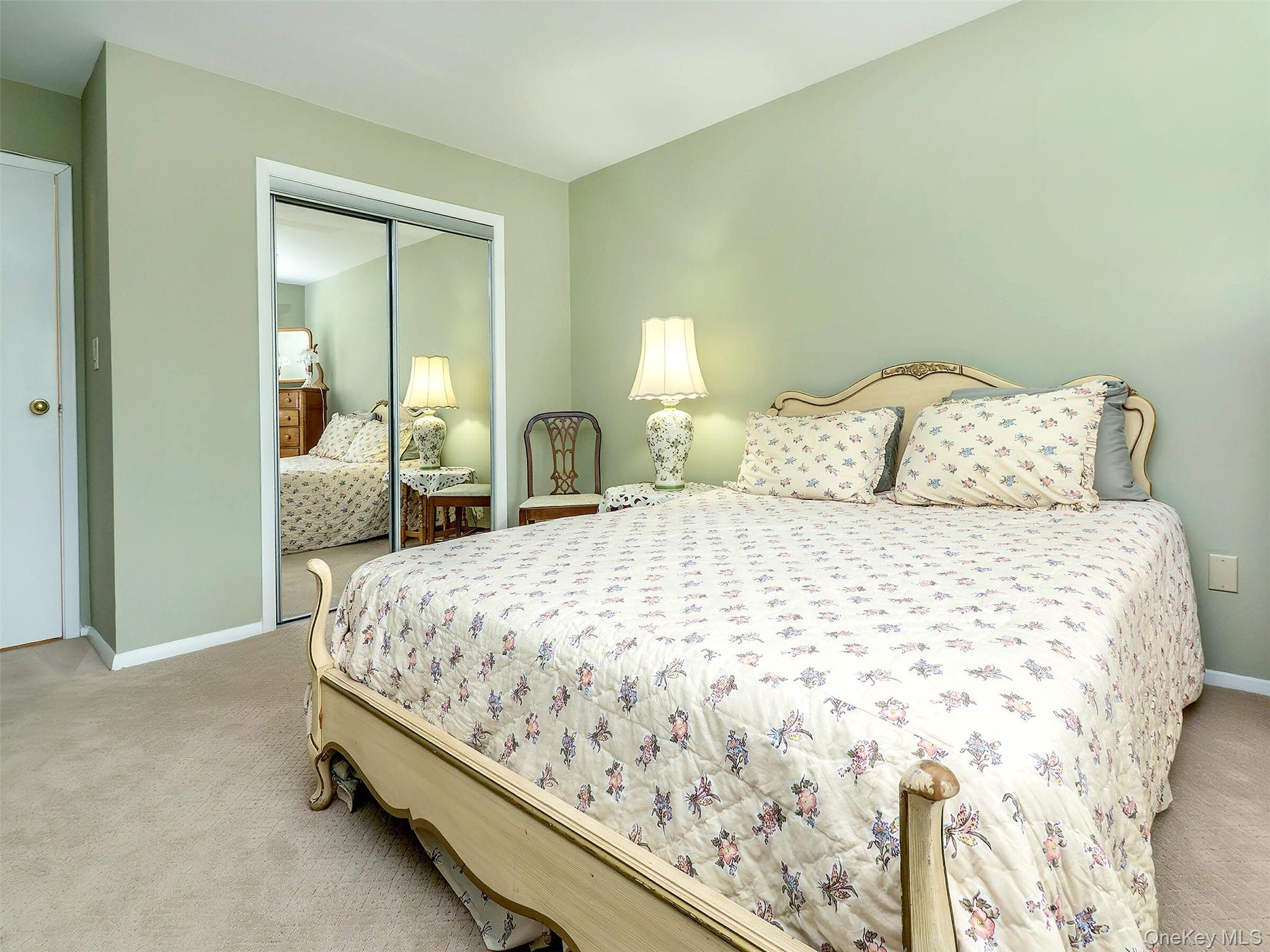 100 The Glen # 100, Glen Head, NY 11545