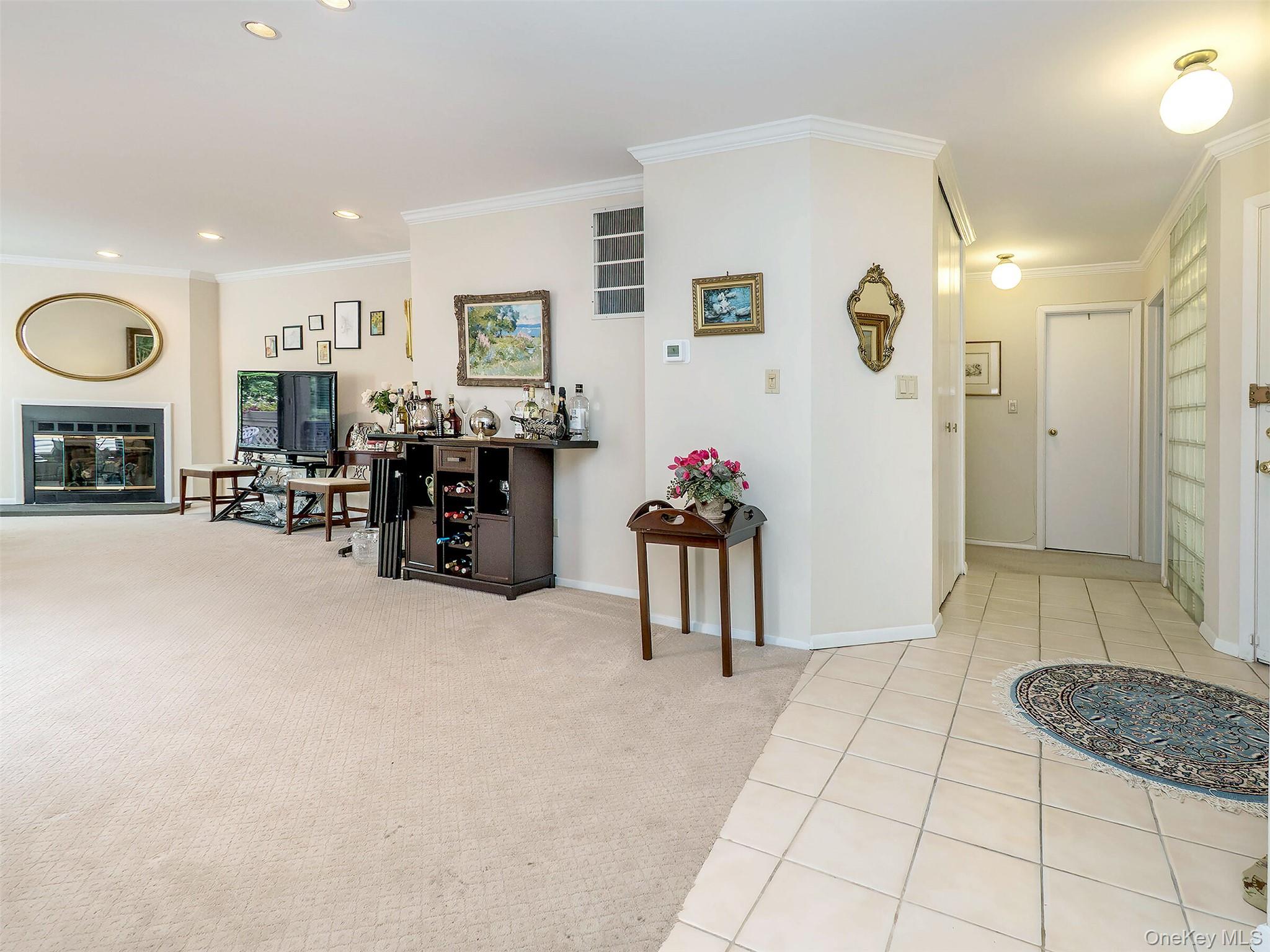 100 The Glen # 100, Glen Head, NY 11545