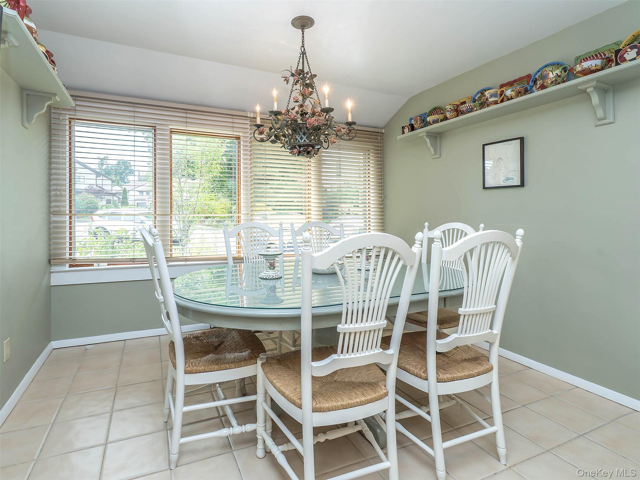 100 The Glen # 100, Glen Head, NY 11545