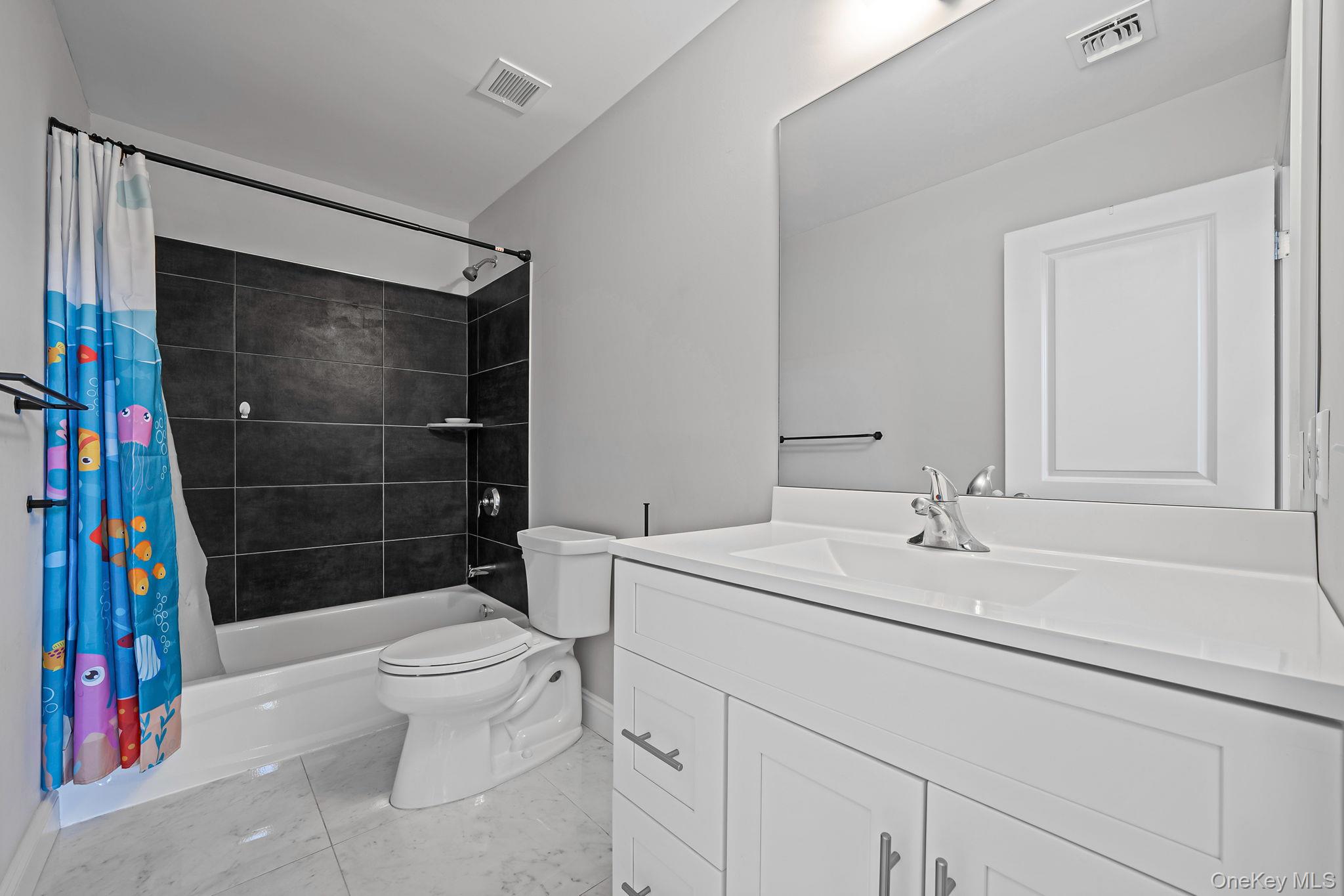 164 Chestnut Street, Mount Sinai, NY 11766