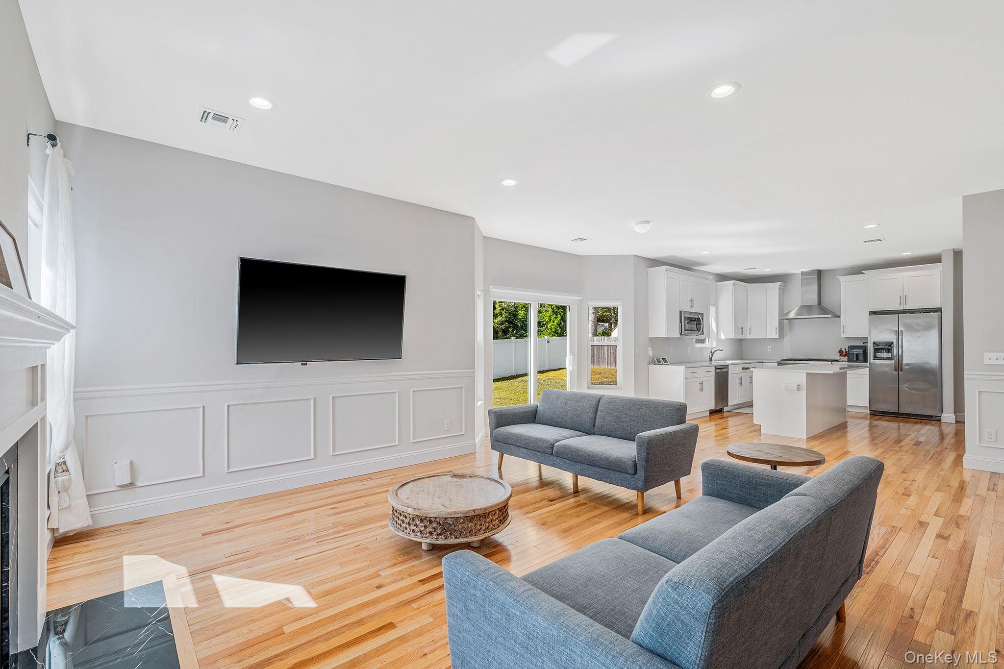 164 Chestnut Street, Mount Sinai, NY 11766