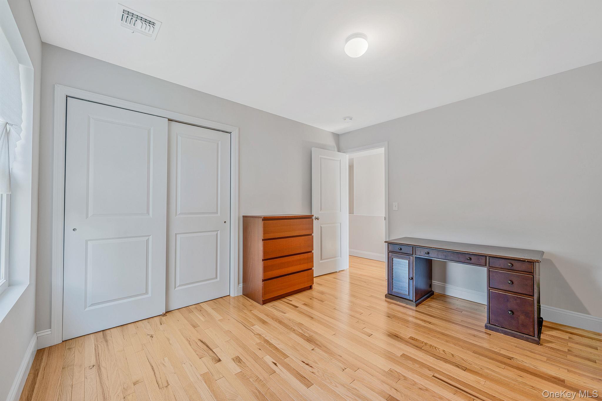 164 Chestnut Street, Mount Sinai, NY 11766