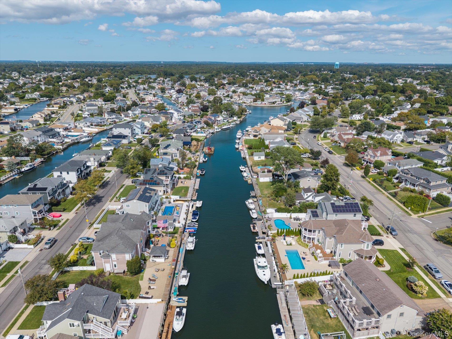 153 Biltmore Boulevard, Massapequa, NY 11758