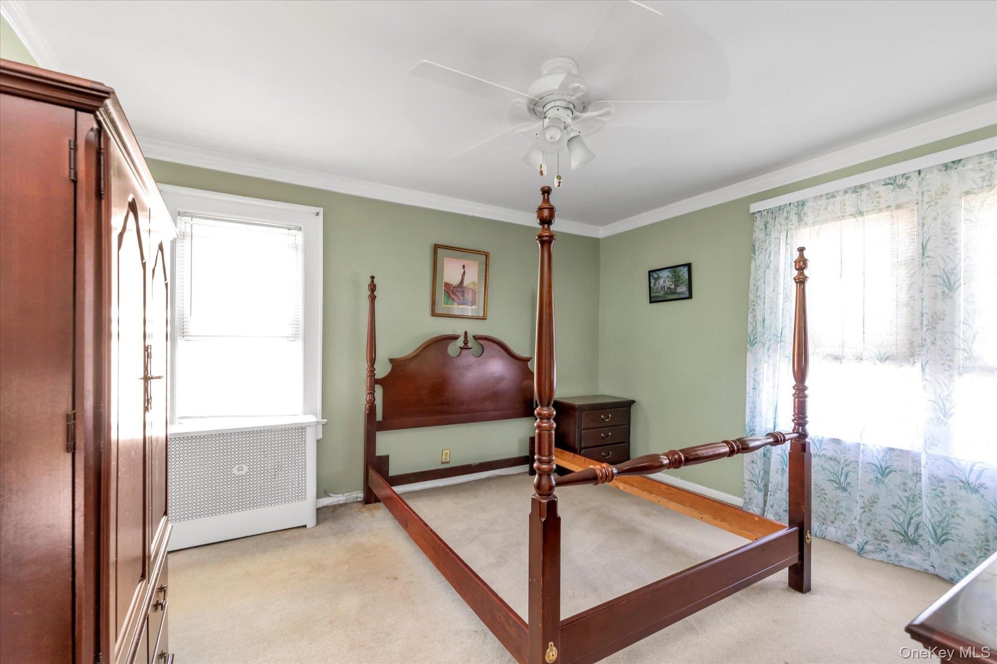 21 Carter Court, Lynbrook, NY 11563