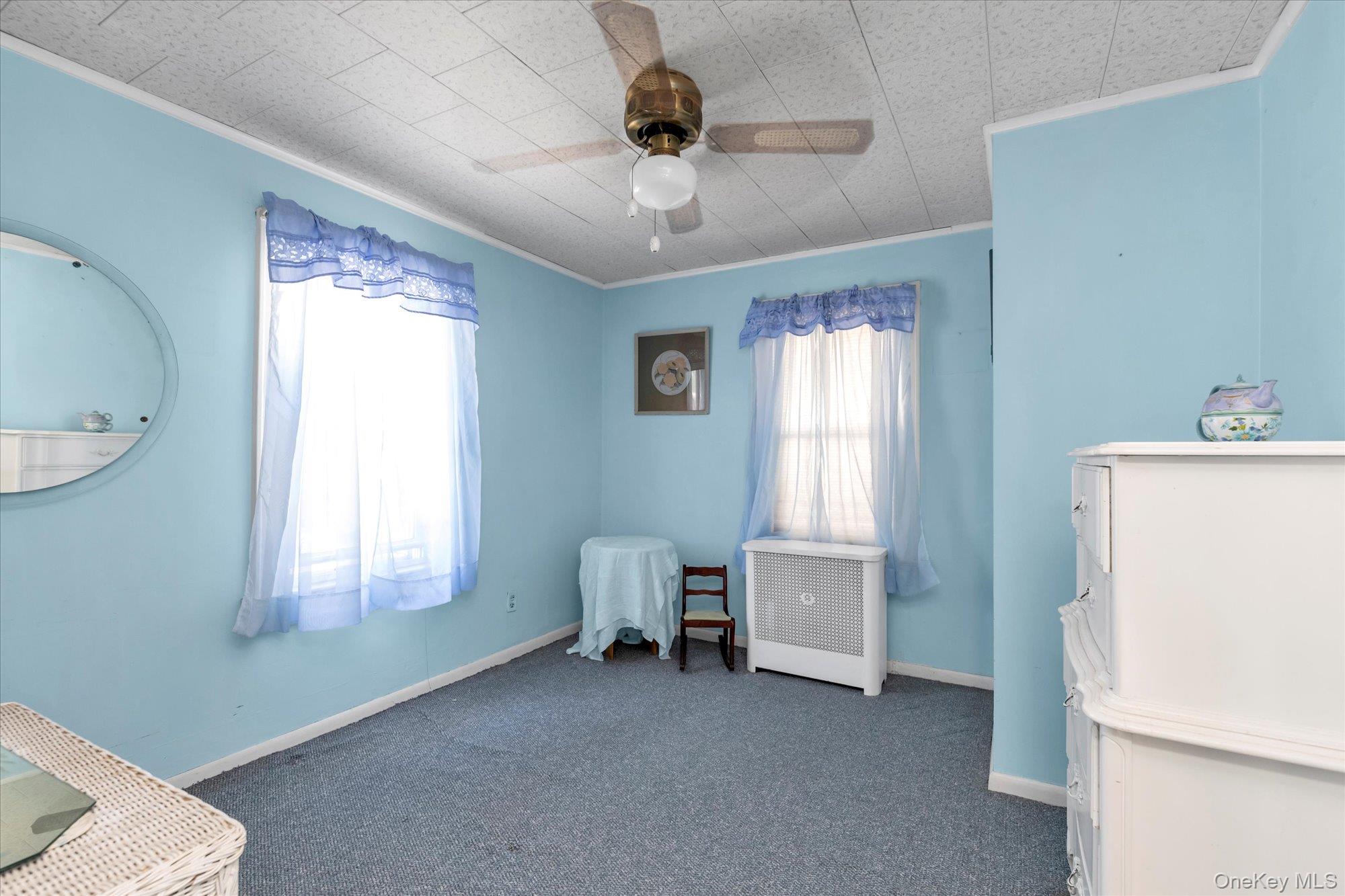 21 Carter Court, Lynbrook, NY 11563