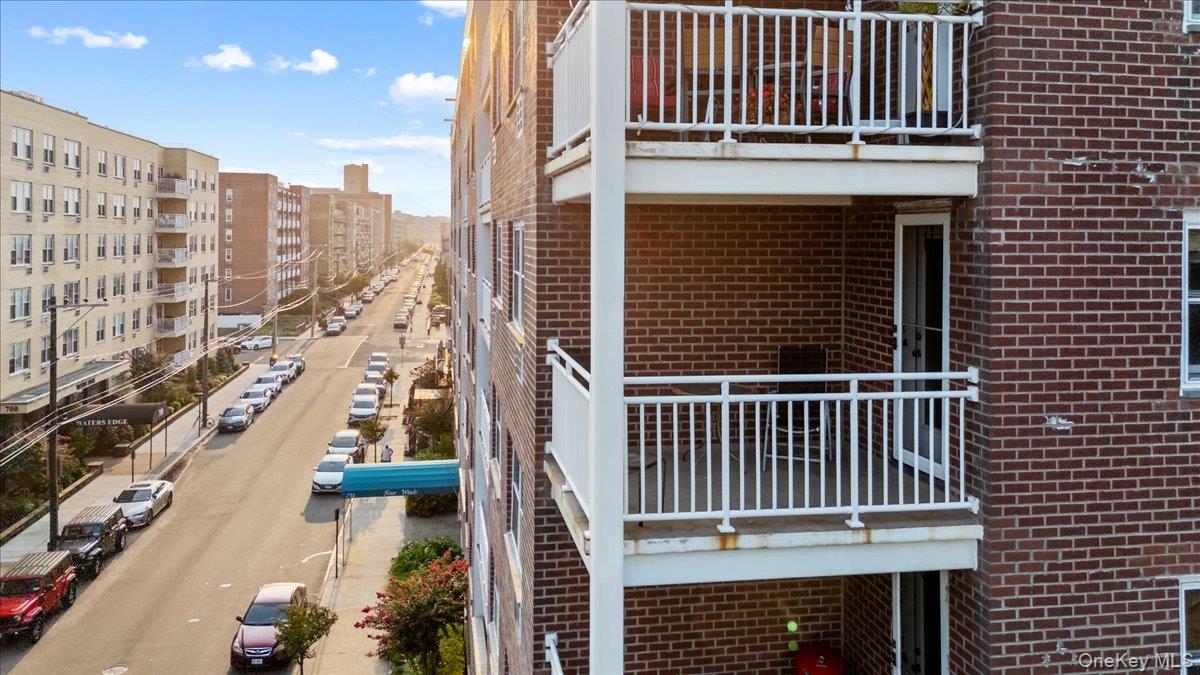 711 Shore Road # 4E, Long Beach, NY 11561