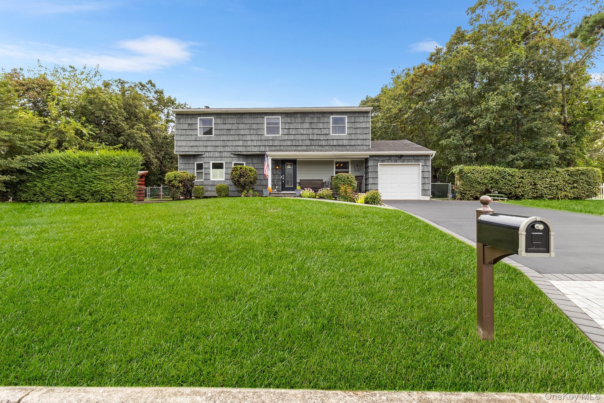 6 Barry Lane, Mount Sinai, NY 11766